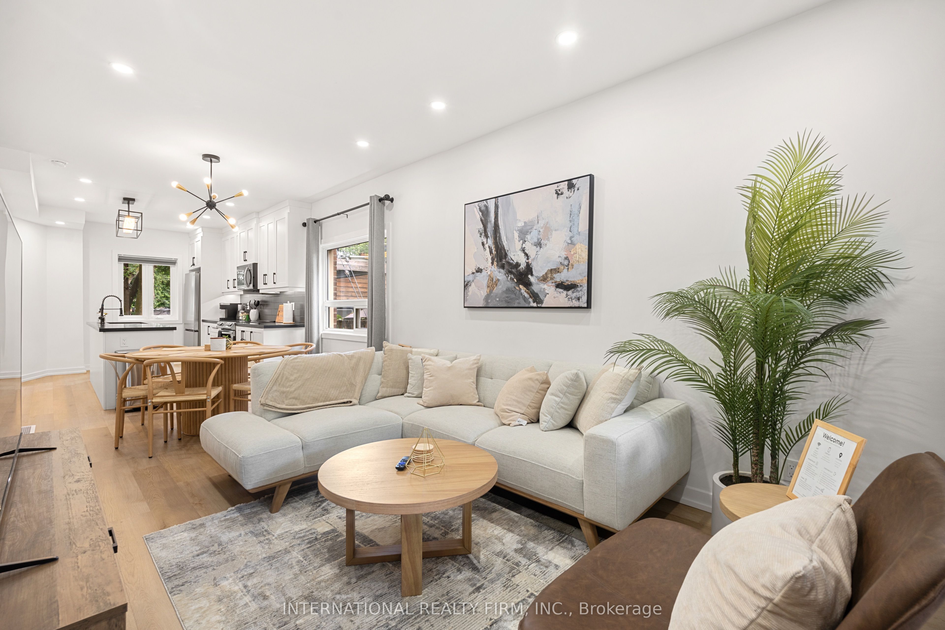 171 Duplex Avenue, Toronto, ON M5P 2A8 photo 2