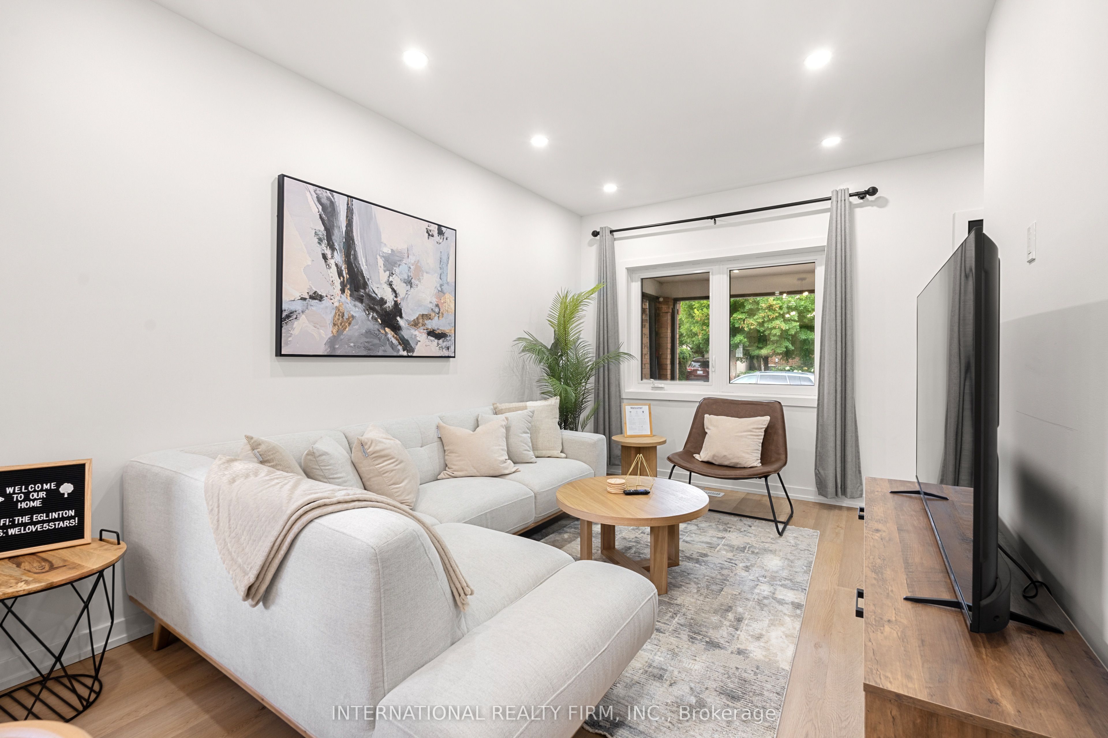171 Duplex Avenue, Toronto, ON M5P 2A8 photo 3