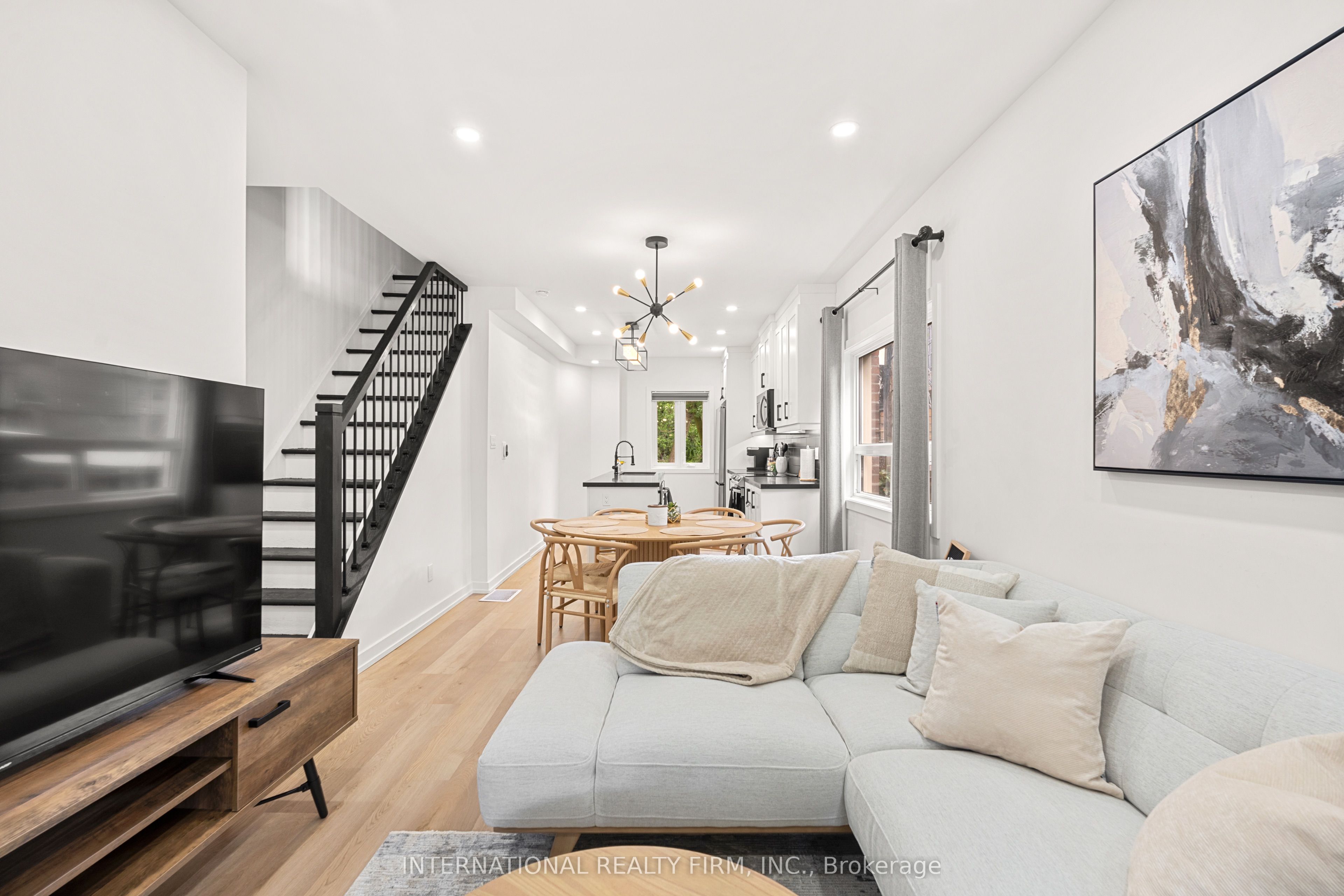 171 Duplex Avenue, Toronto, ON M5P 2A8 photo 4