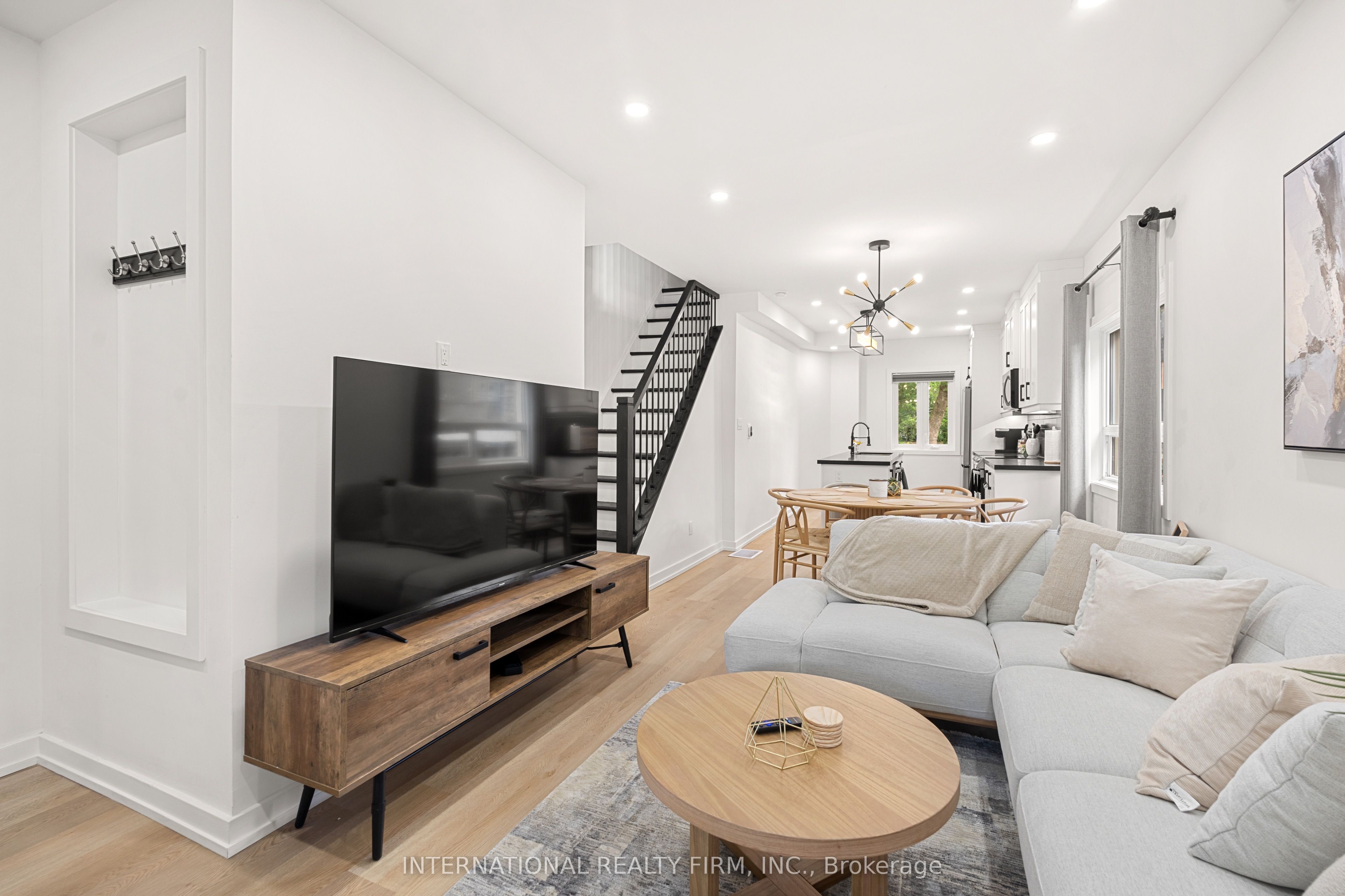 171 Duplex Avenue, Toronto, ON M5P 2A8 photo 5