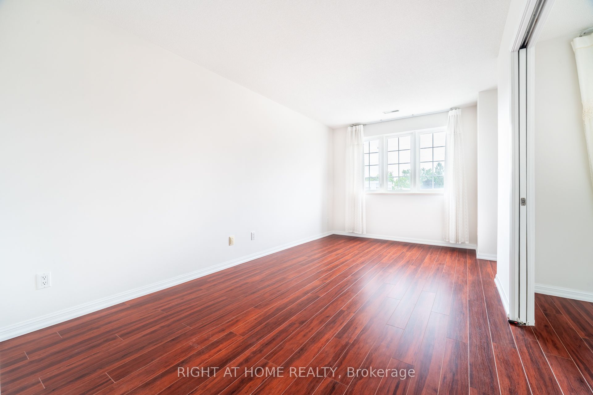 220 Grandview Way, Toronto, ON M2N 6V3 photo 5
