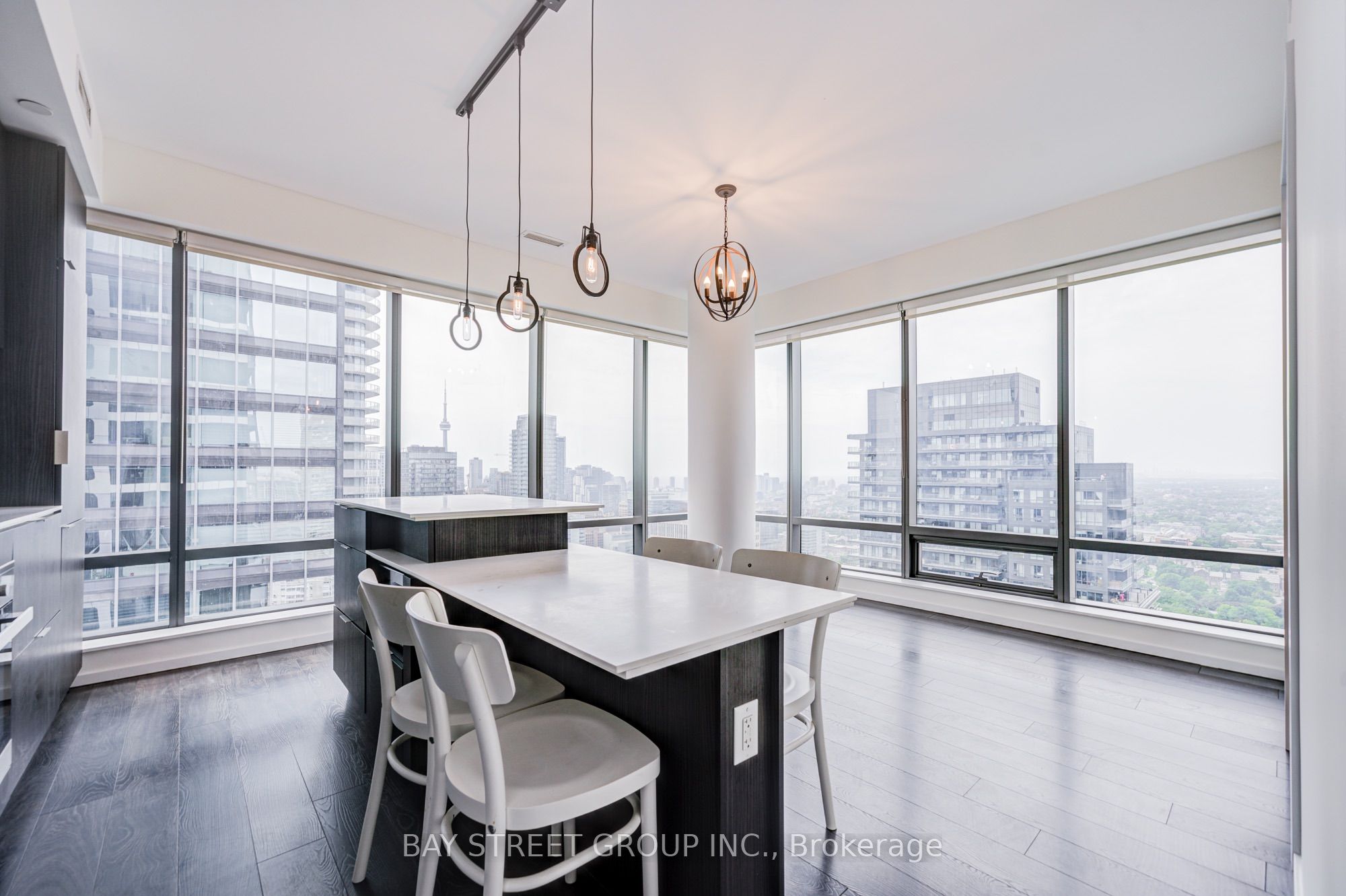 5 St. Joseph Street 3905, Toronto, ON M4Y 0B6 photo 4