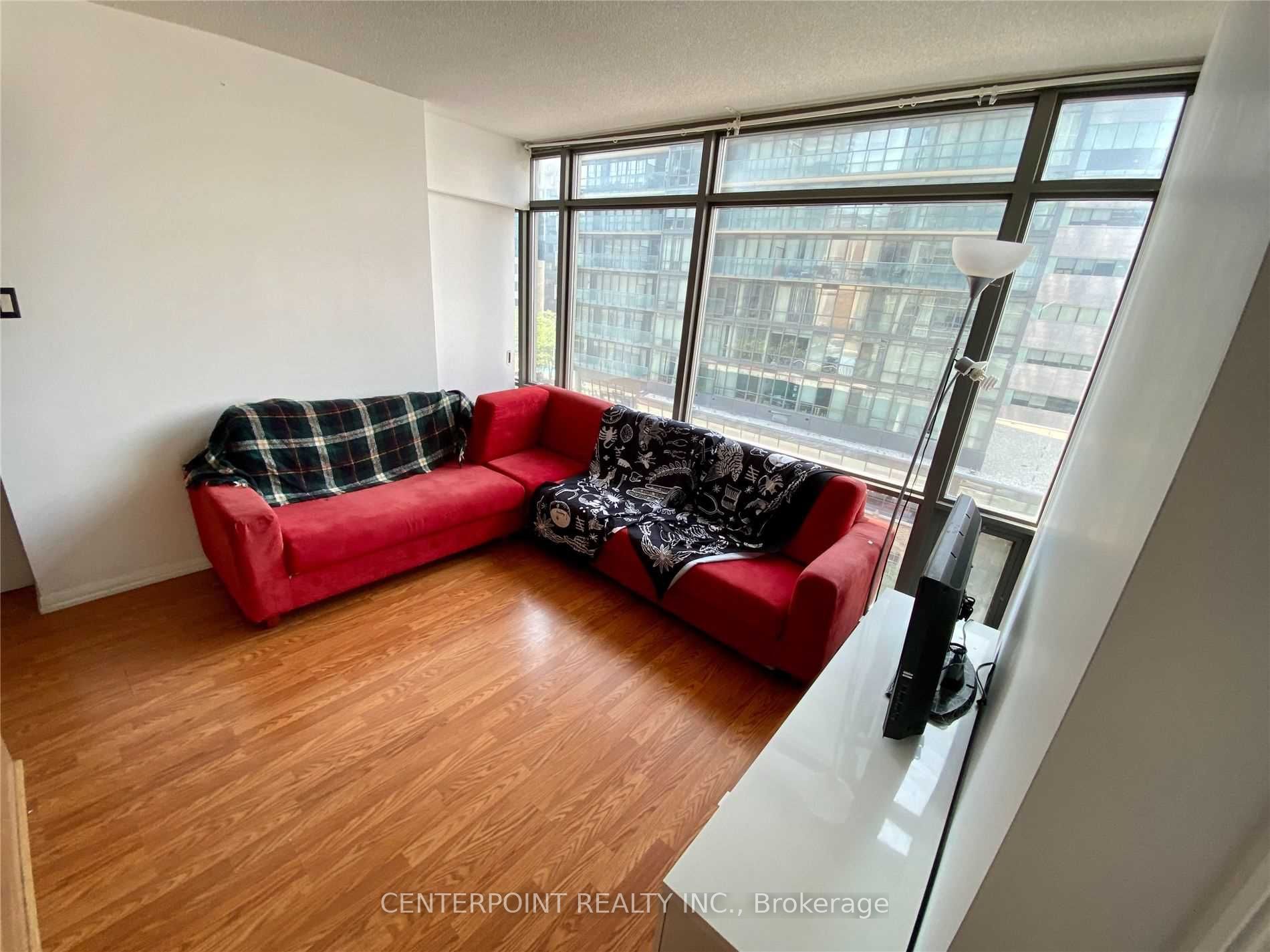 37 Grosvenor Street 603, Toronto, ON M4Y 3G5 photo 5