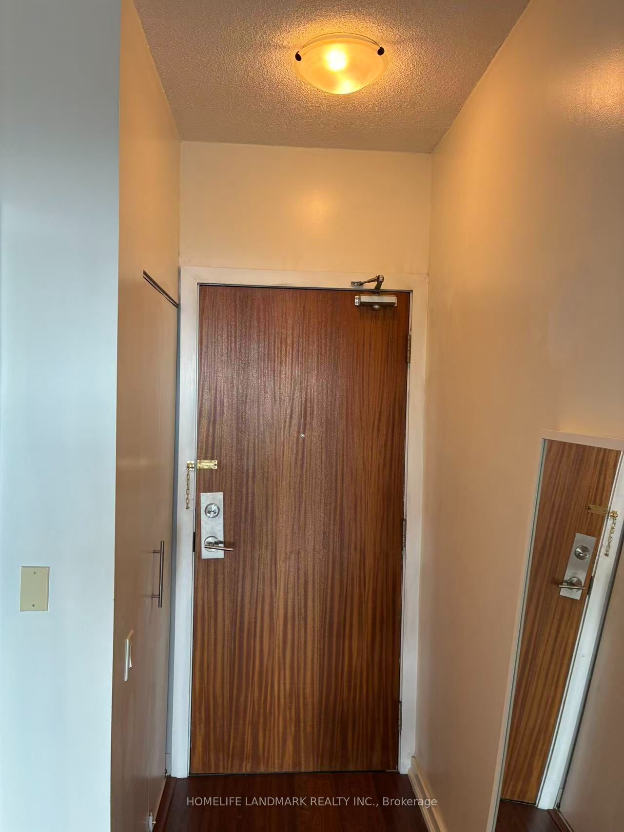 30 Canterbury Place 1701, Toronto, ON M2N 0B9 photo 3