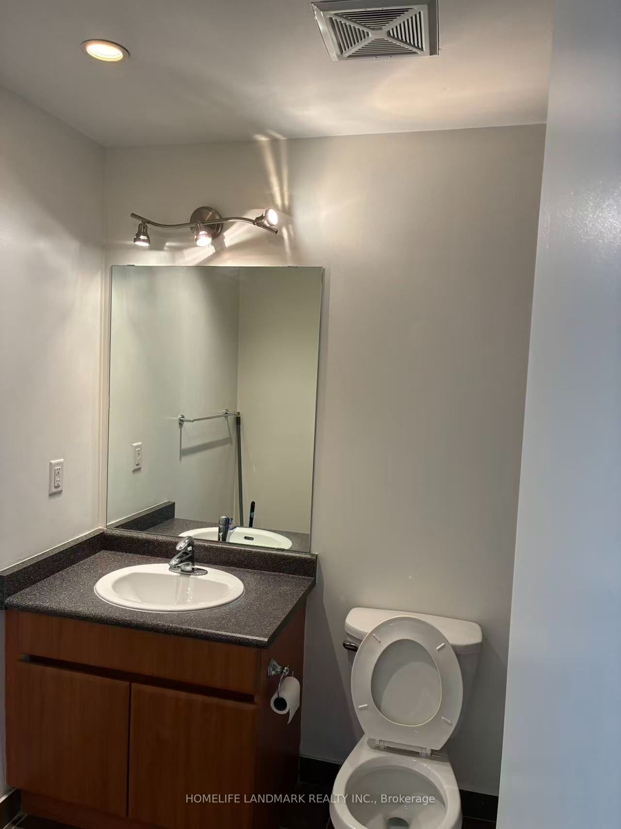 30 Canterbury Place 1701, Toronto, ON M2N 0B9 photo 4