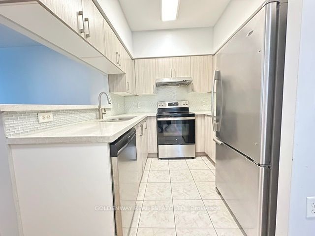 22 Olive Avenue 101, Toronto, ON M2N 7G6 photo 2