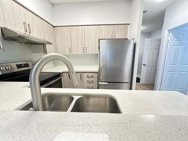 22 Olive Avenue 101, Toronto, ON M2N 7G6 photo 3