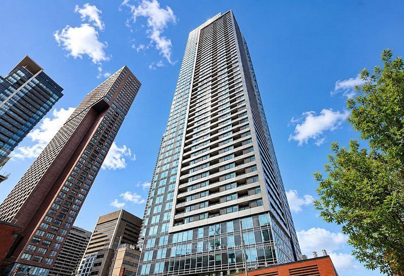609 Sherbourne Street 1507, Toronto, ON M4X 0A4