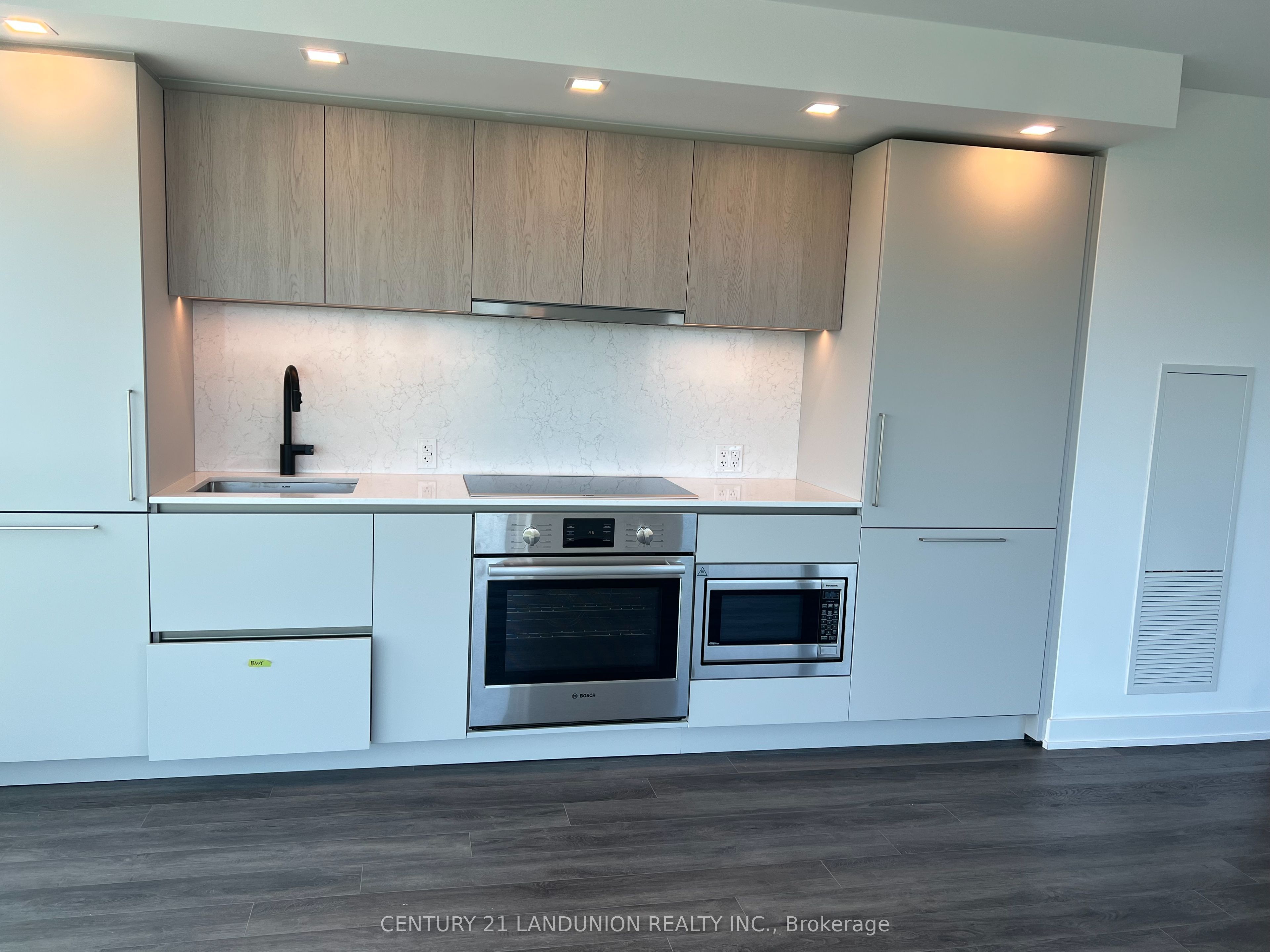 609 Sherbourne Street 1507, Toronto, ON M4X 0A4 photo 3