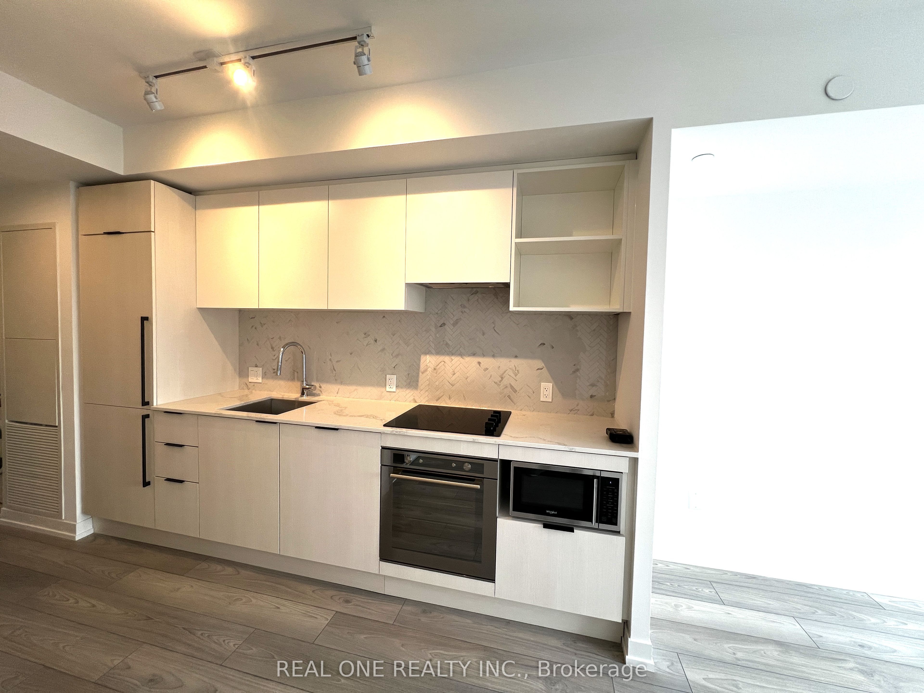 82 Dalhousie Street 2908, Toronto, ON M5B 0C5 photo 5