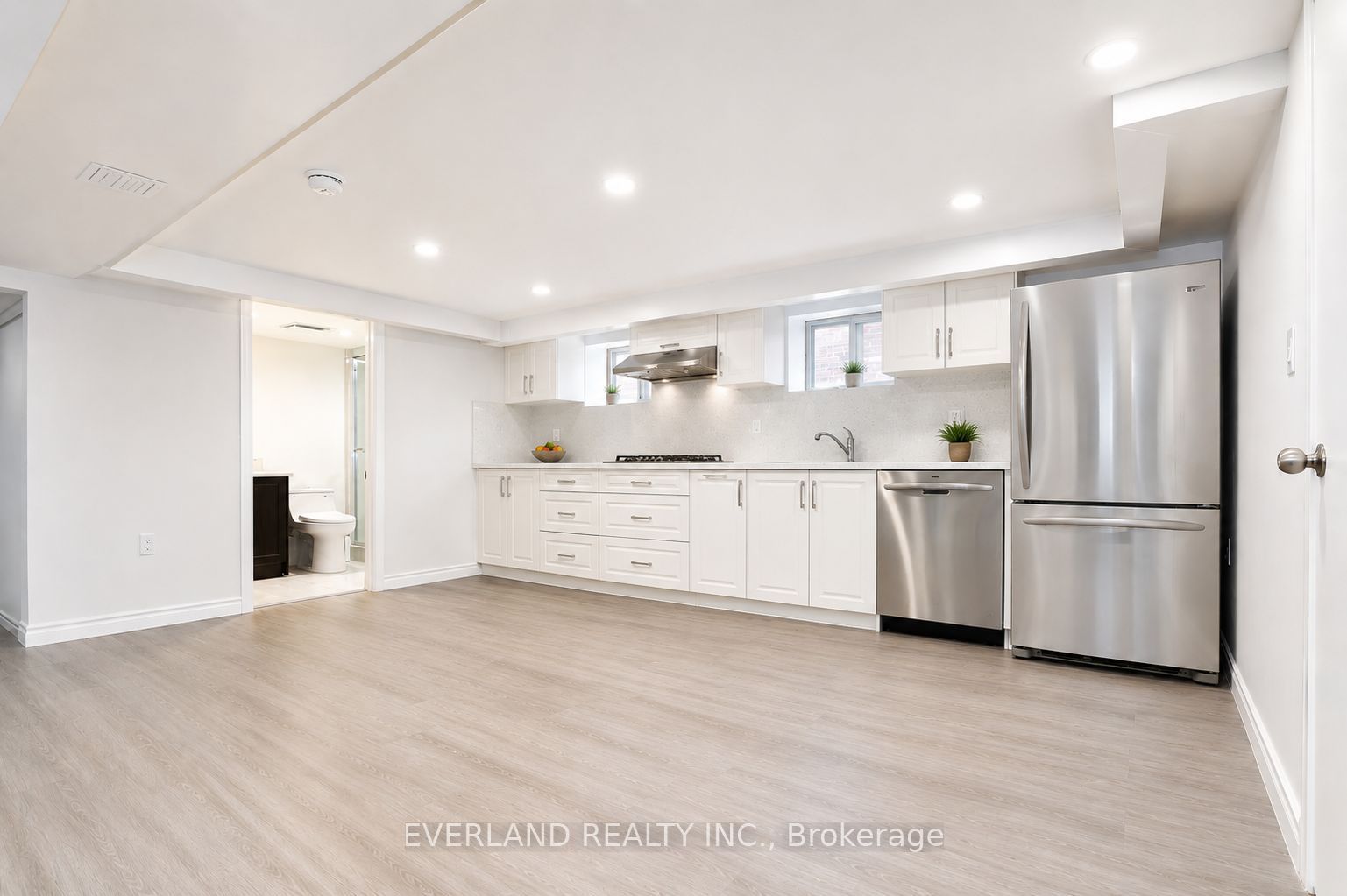 1751 Bayview Avenue Unit A, Toronto, ON M4G 3C5