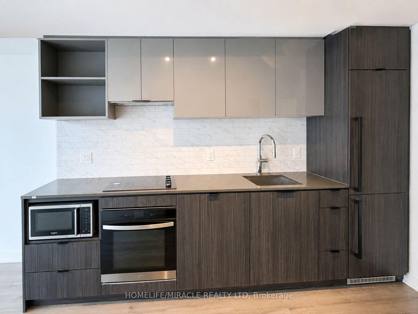 252 Church Street 1708, Toronto, ON M5B 0E6 photo 4