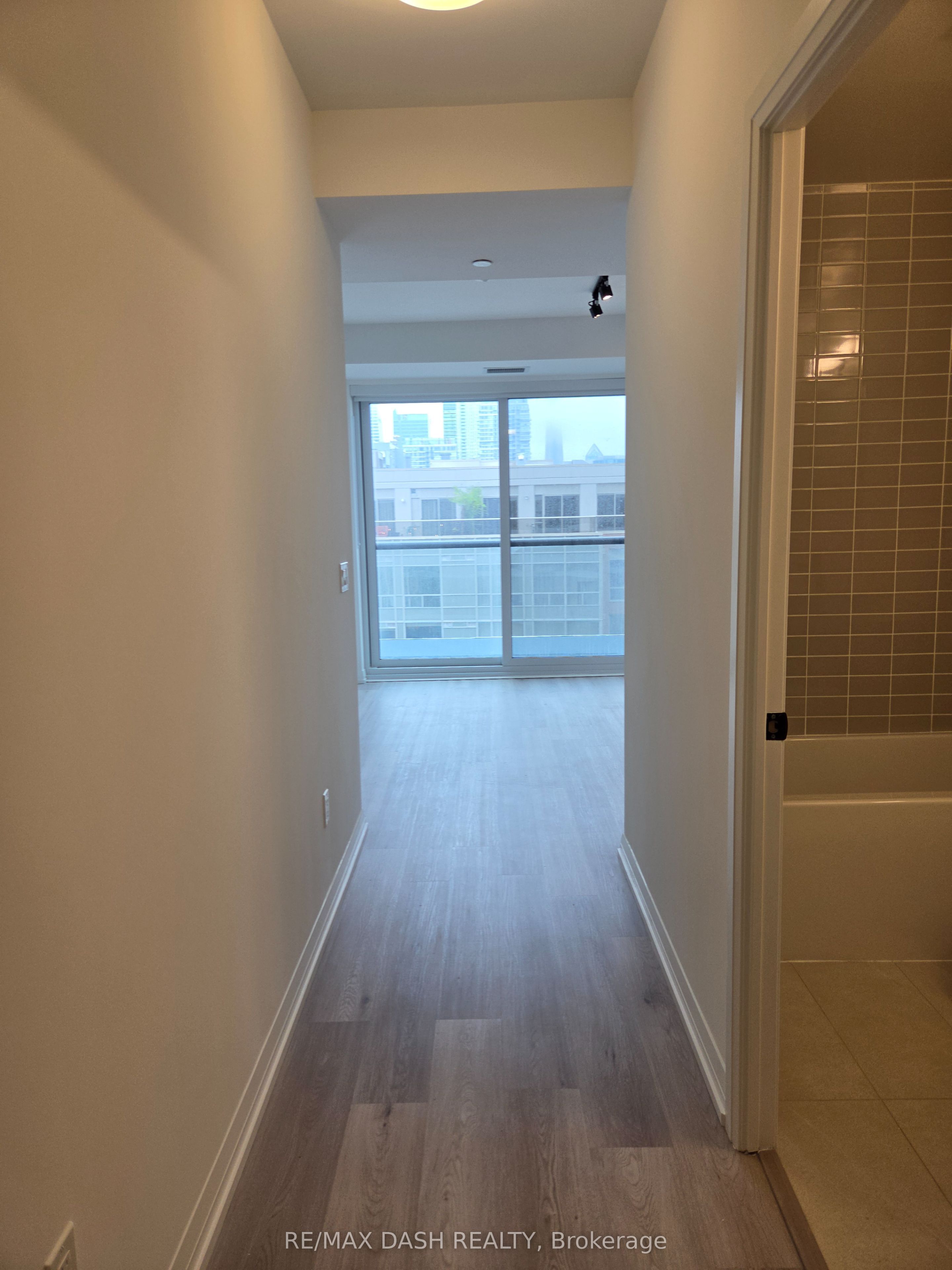 280 Dundas Street W 1206, Toronto, ON M5T 0E3 photo 4