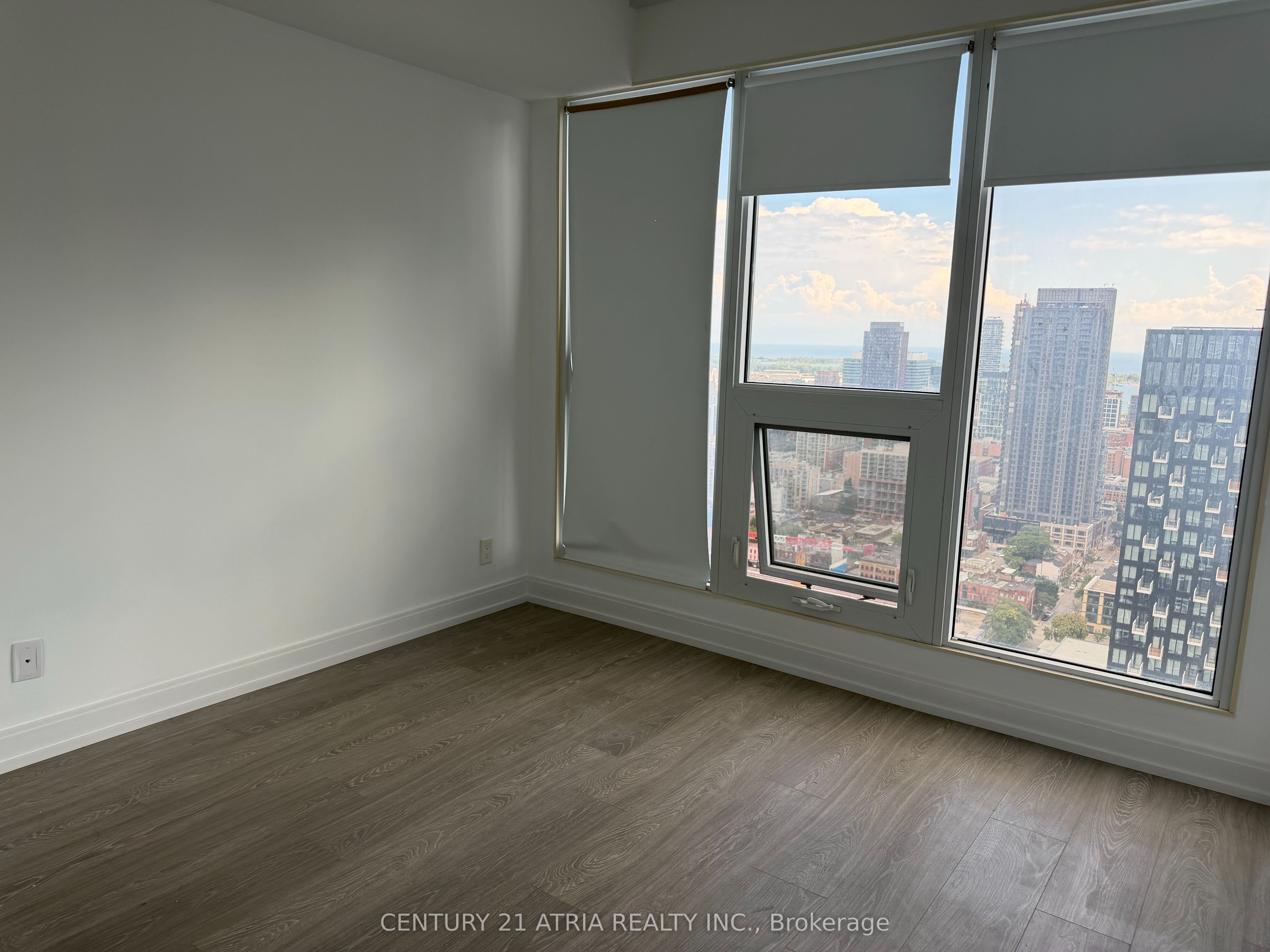 181 Dundas Street E 3908, Toronto, ON M5A 0N5 photo 4