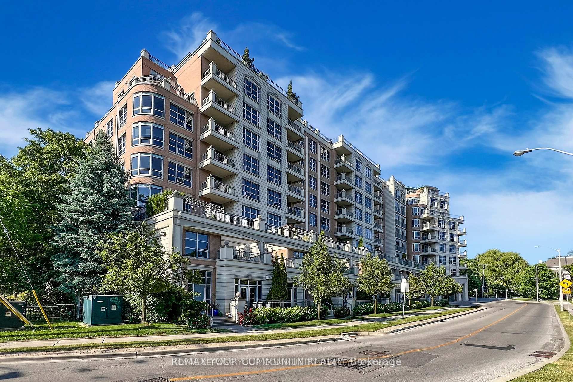 10 Old York Mills Road 410, Toronto, ON M2P 2G9