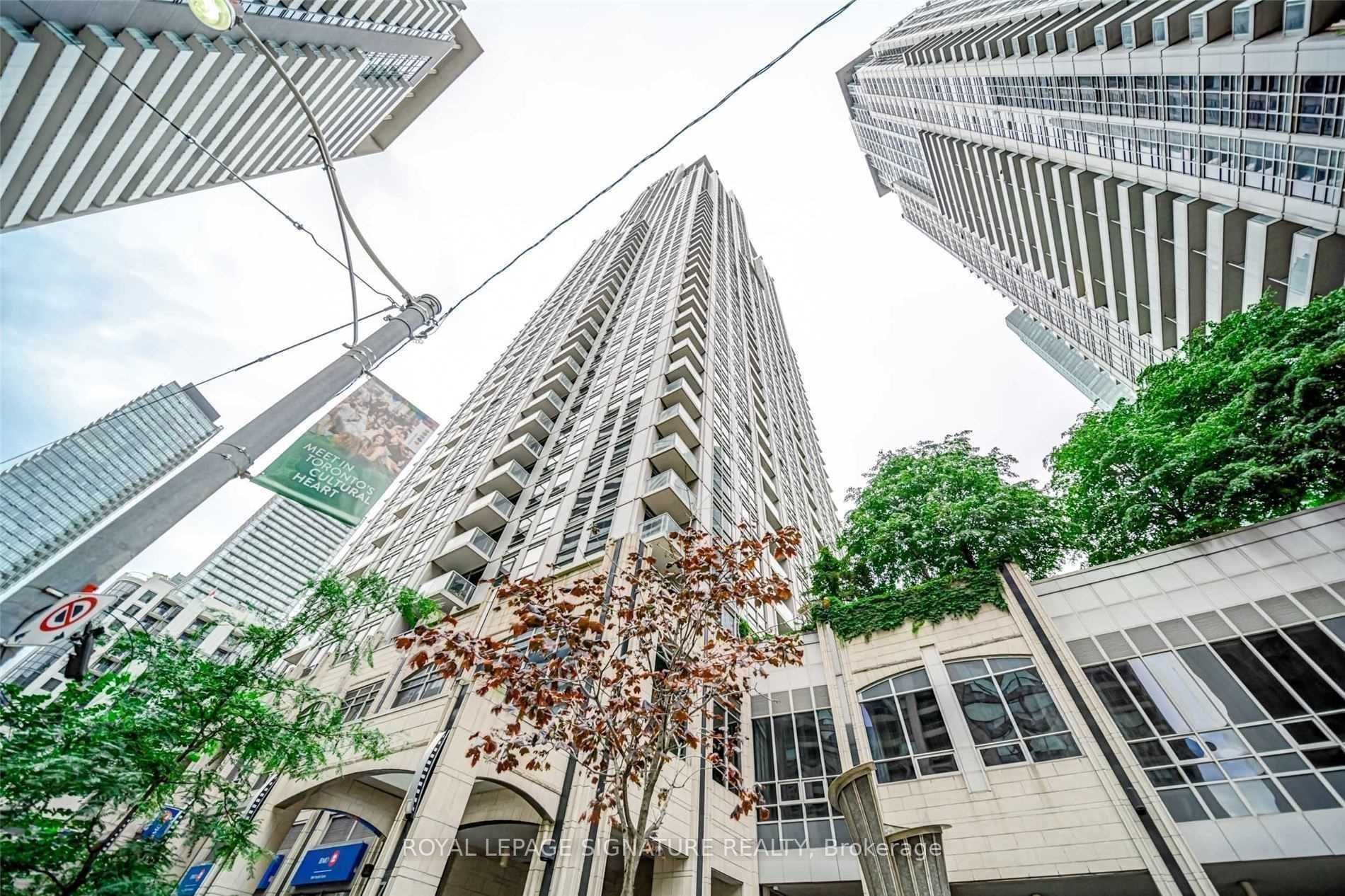 763 Bay Street 1215, Toronto, ON M5G 2R3