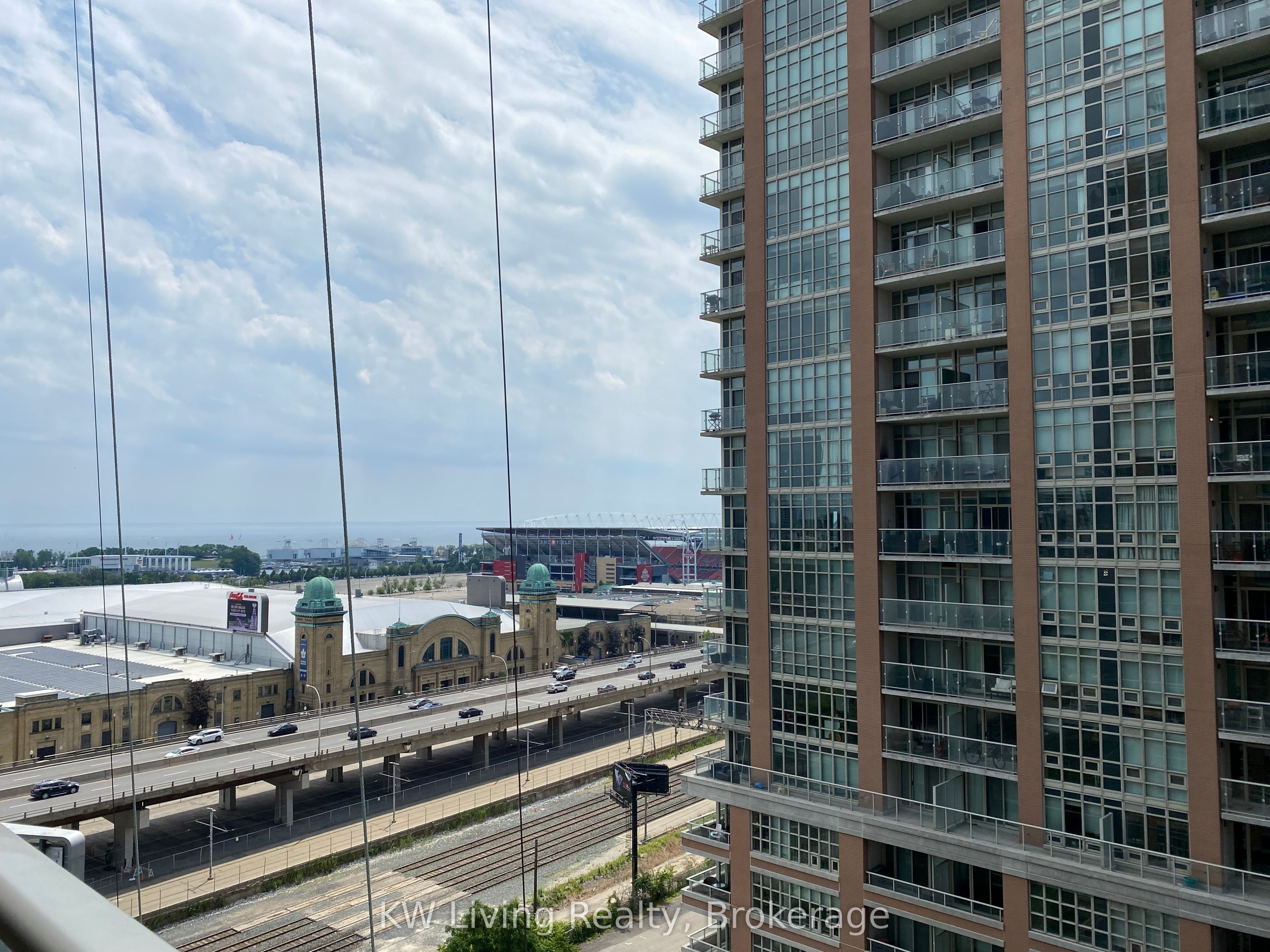 65 East Liberty Street 1507, Toronto, ON M6K 3R2