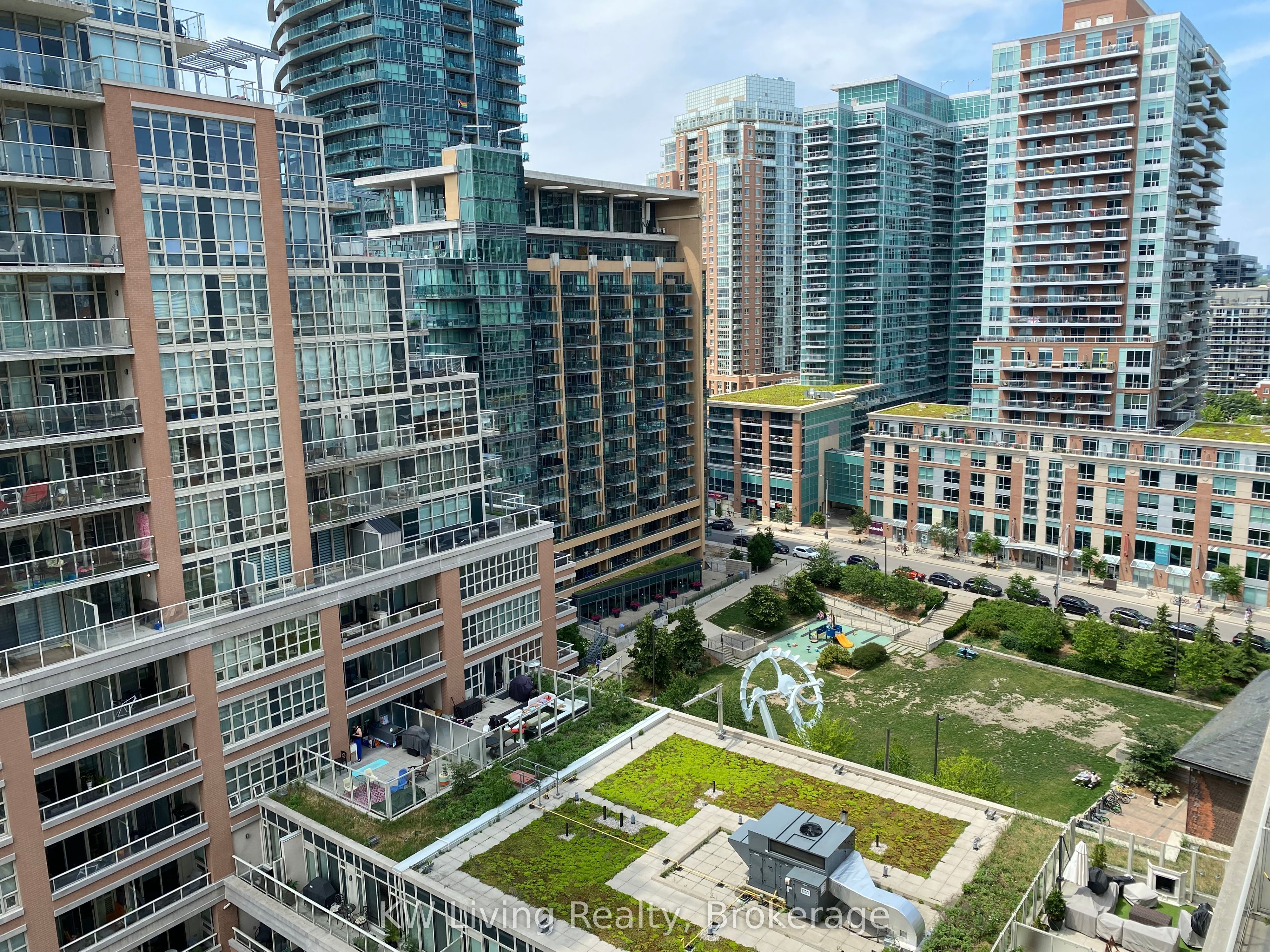 65 East Liberty Street 1507, Toronto, ON M6K 3R2 photo 3