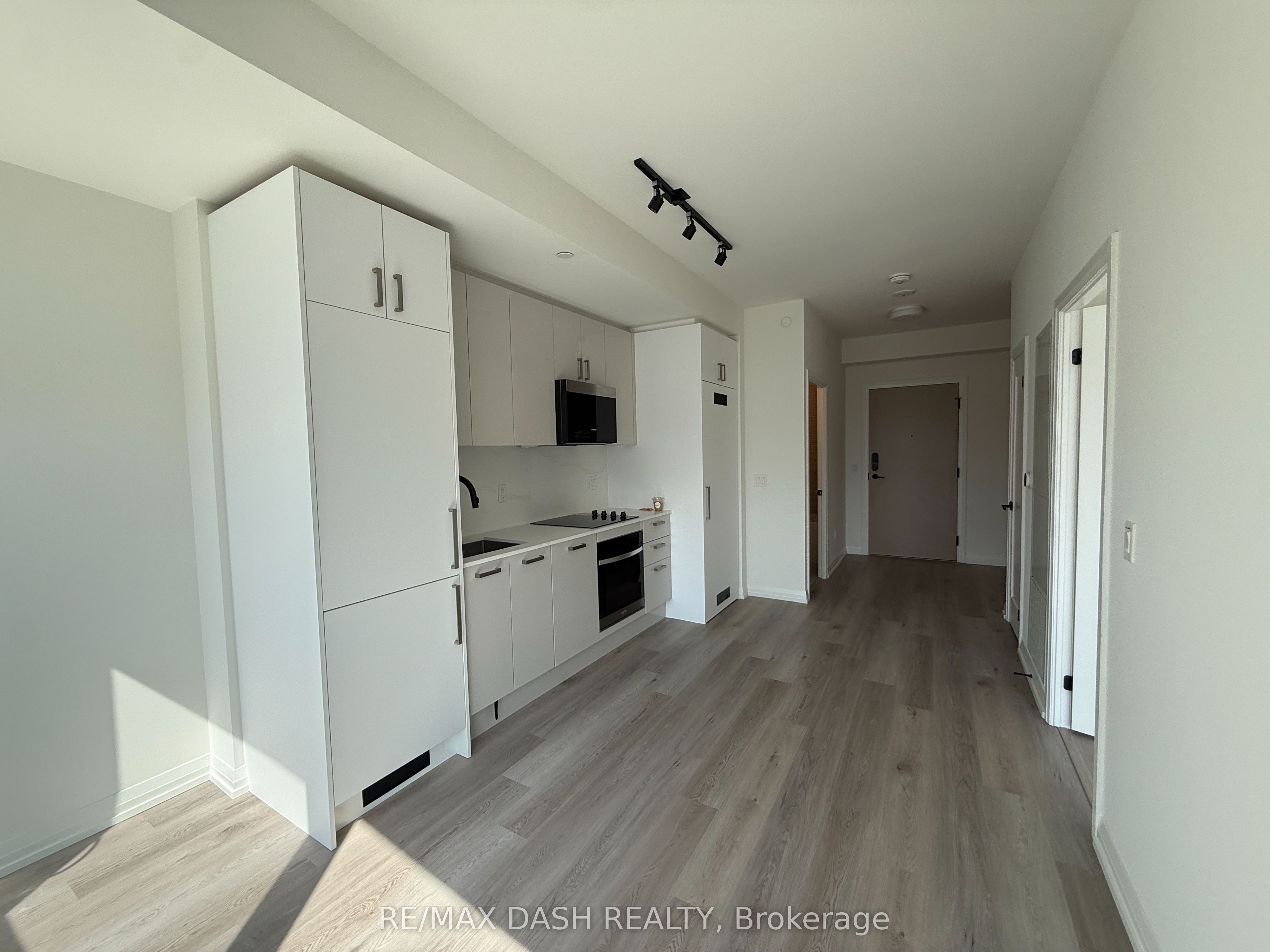 280 Dundas Street W 3107, Toronto, ON M5T 0E3 photo 3