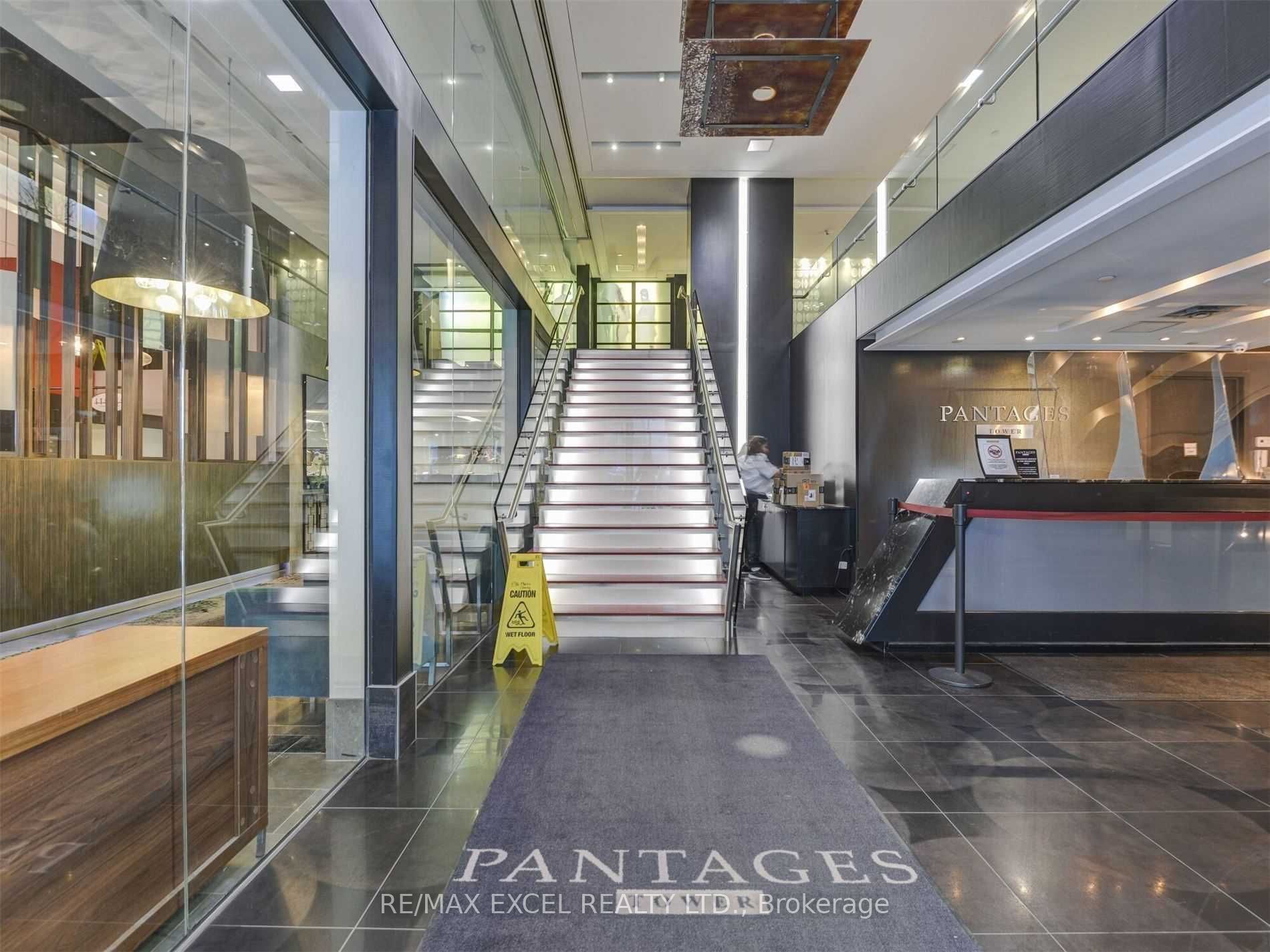 210 Victoria Street 2108, Toronto, ON M5B 2R3 photo 3