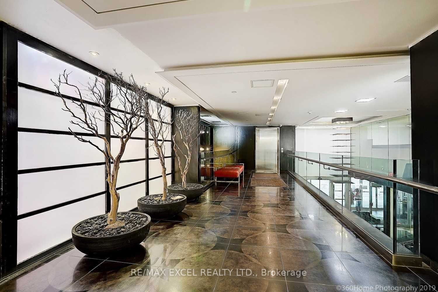 210 Victoria Street 2108, Toronto, ON M5B 2R3 photo 5