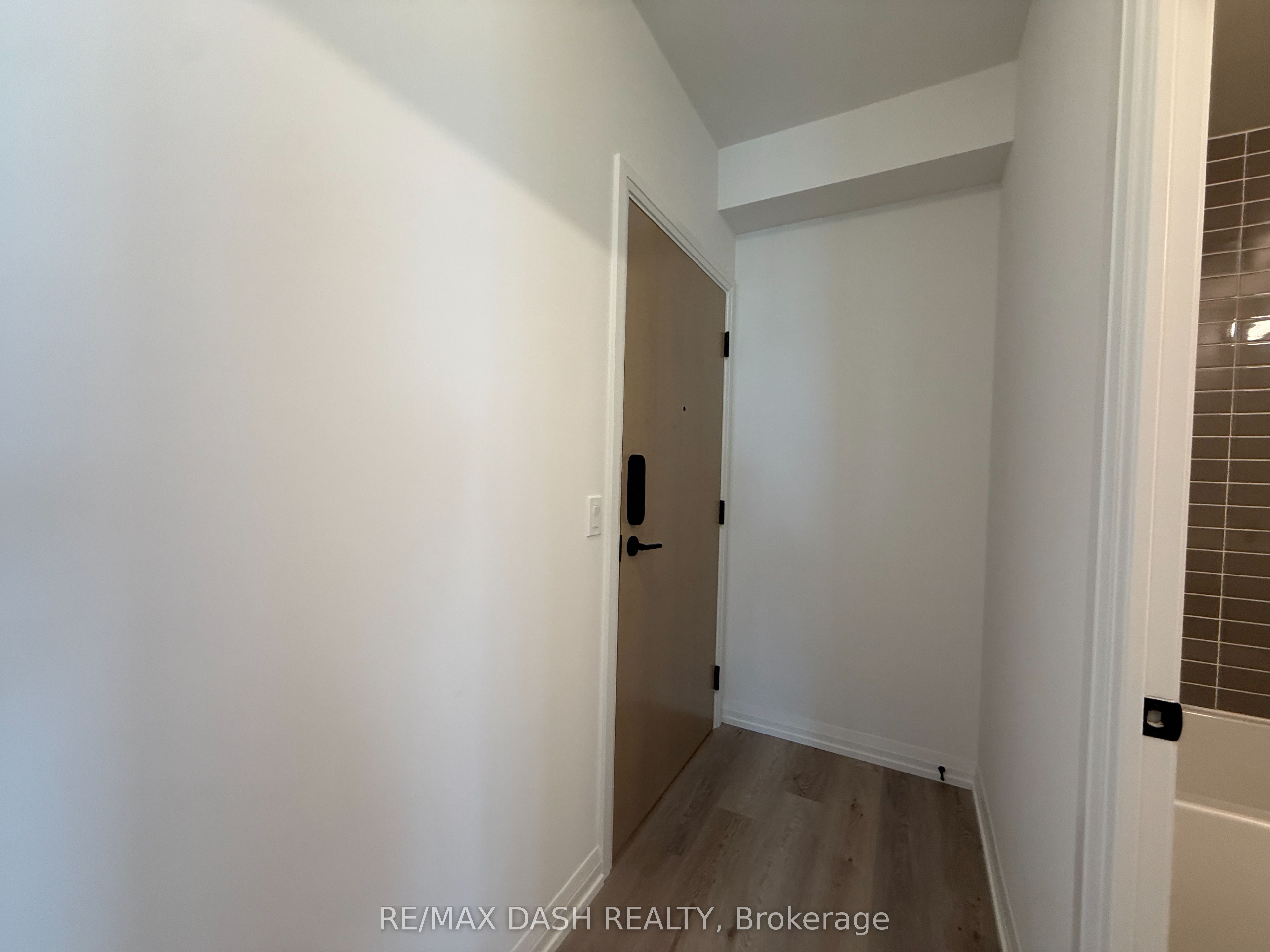 280 Dundas Street W LP03, Toronto, ON M5T 0E3 photo 2