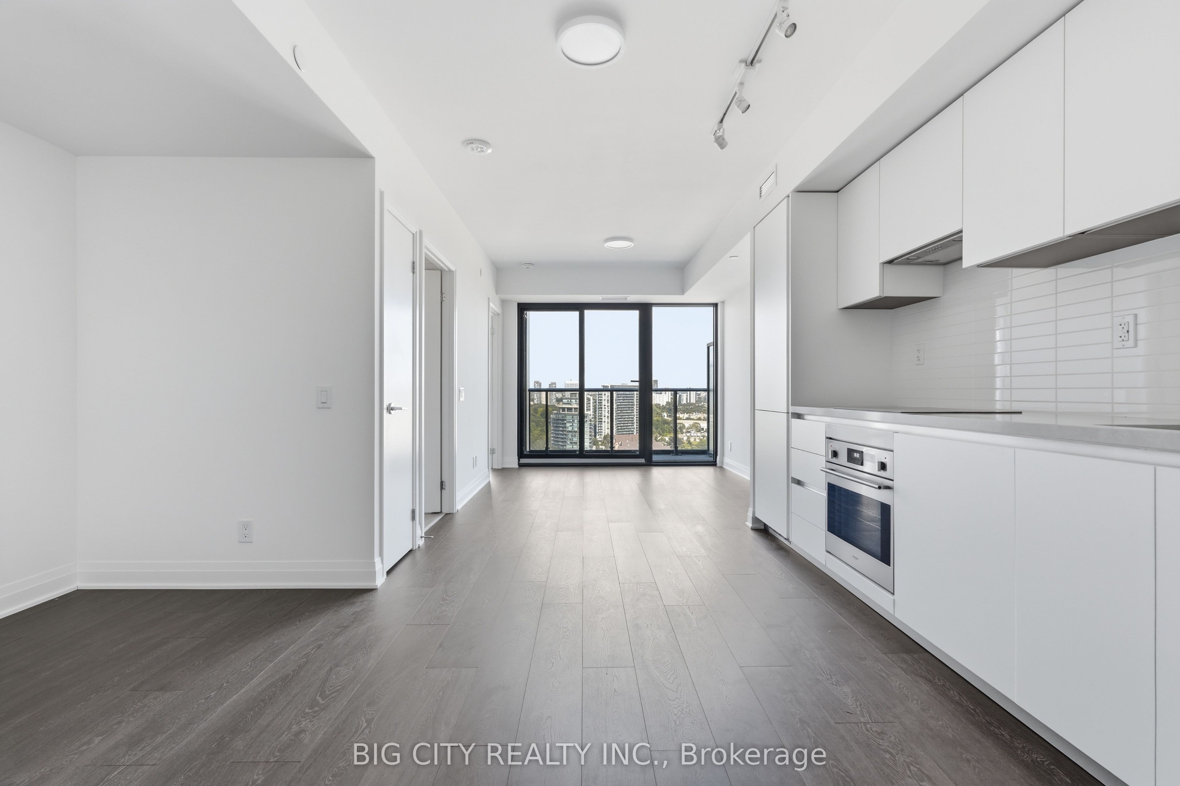 25 Frederick Todd Way 1808, Toronto, ON M4G 0C9 photo 3