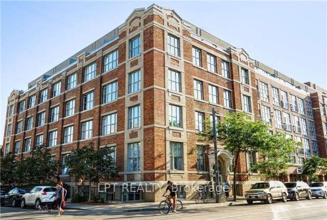 955 Queen Street W 414, Toronto, ON M6J 1G9