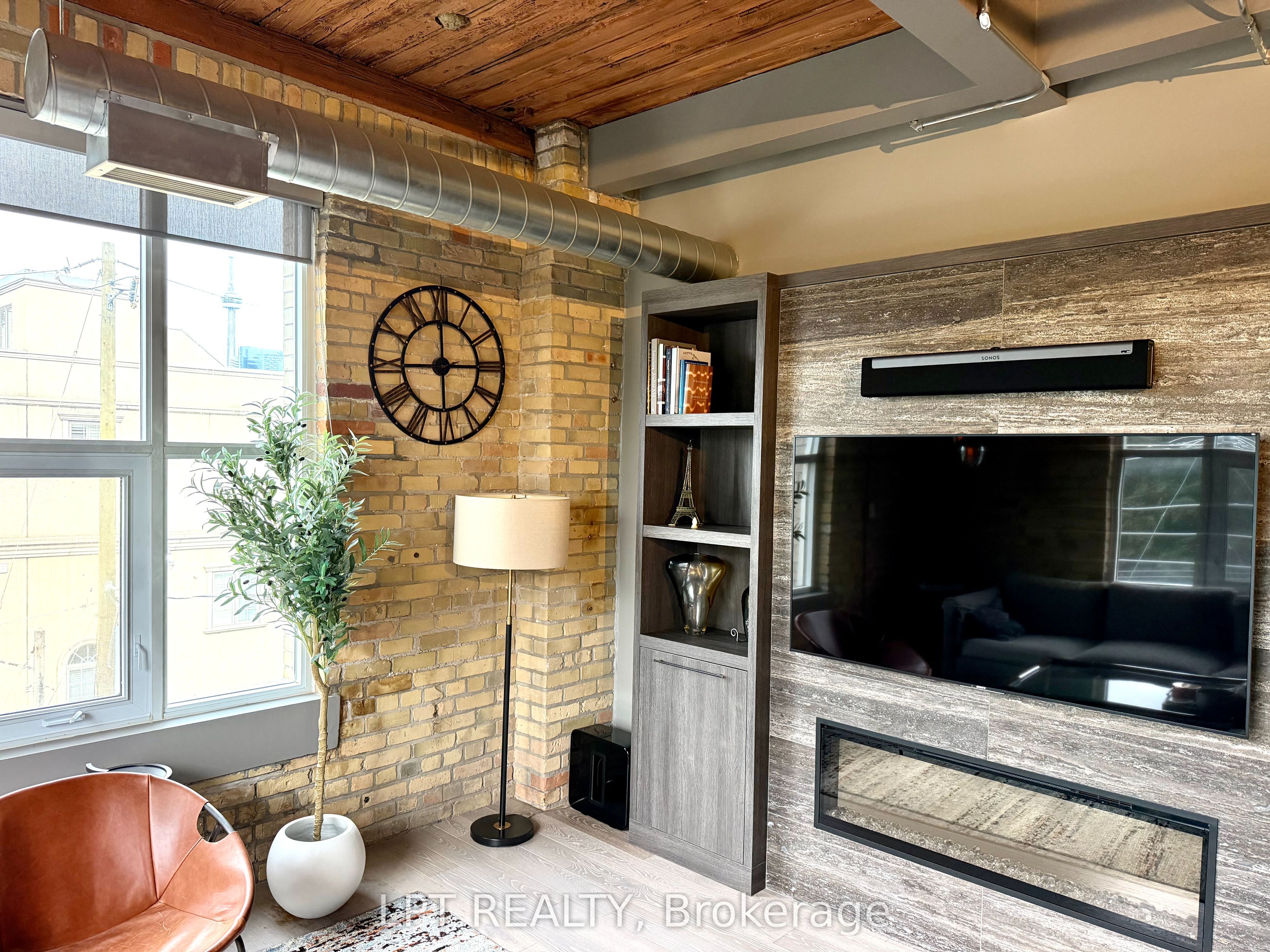 955 Queen Street W 414, Toronto, ON M6J 1G9 photo 5