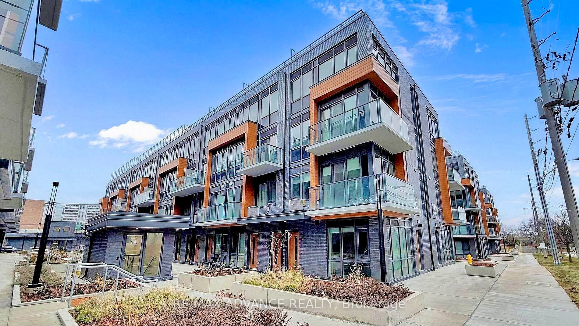 75 Curlew Drive 3, Toronto, ON M3A 0A9