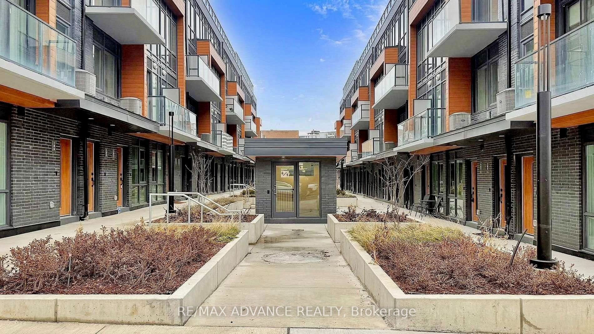 75 Curlew Drive 3, Toronto, ON M3A 0A9 photo 2