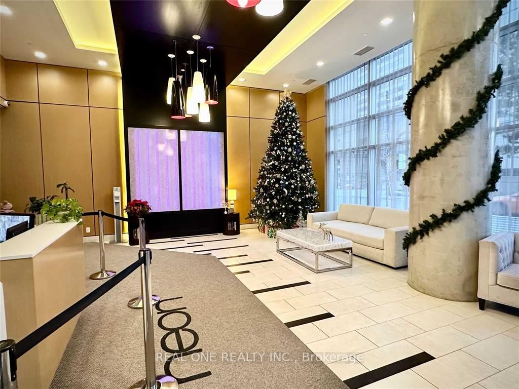 58 Orchard View Boulevard 1004, Toronto, ON M4R 1B9 photo 3