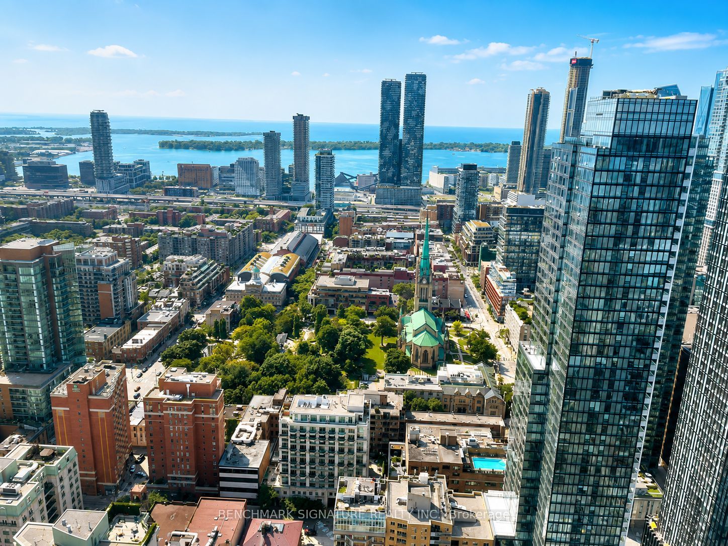 88 Queen Street E 5209, Toronto, ON M5C 0B6 photo 2