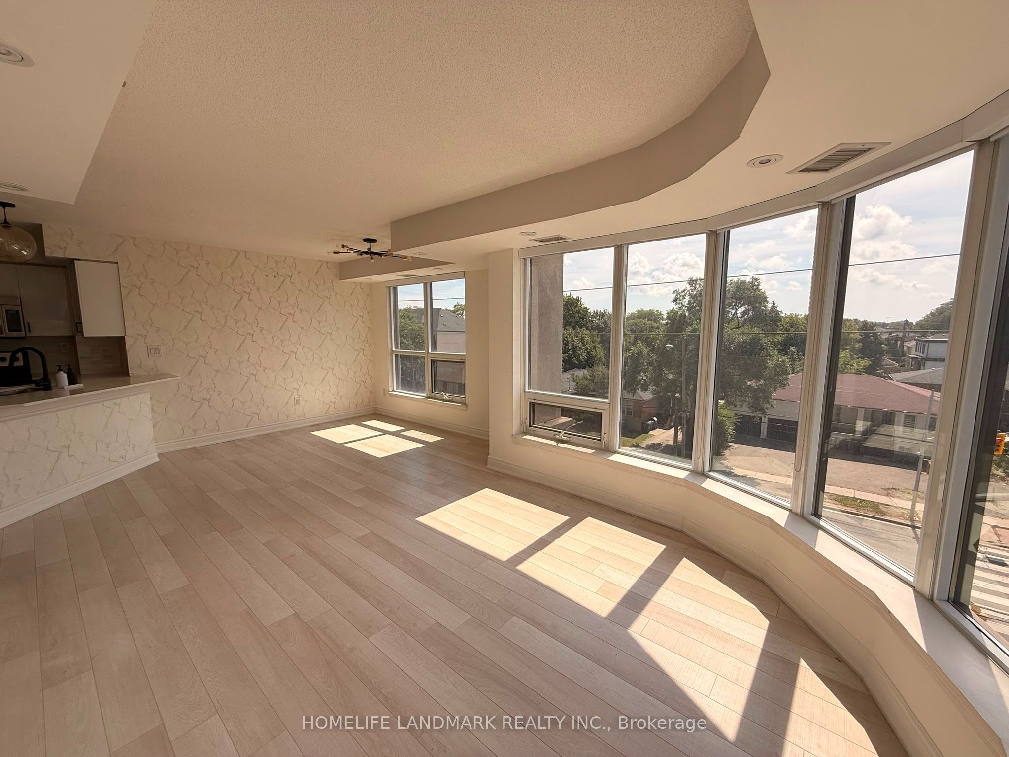 760 Sheppard Avenue W 413, Toronto, ON M3H 0B3