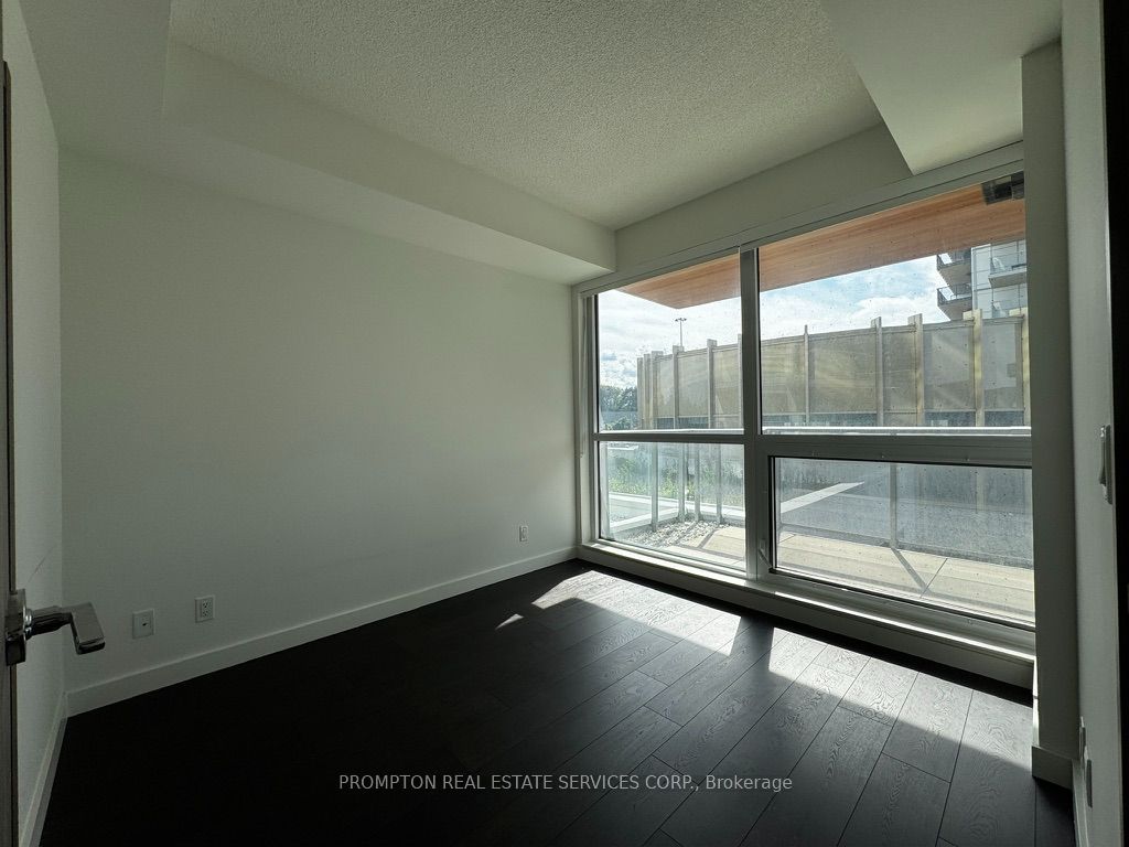 27 Mcmahon Drive 307, Toronto, ON M2K 0J2 photo 3