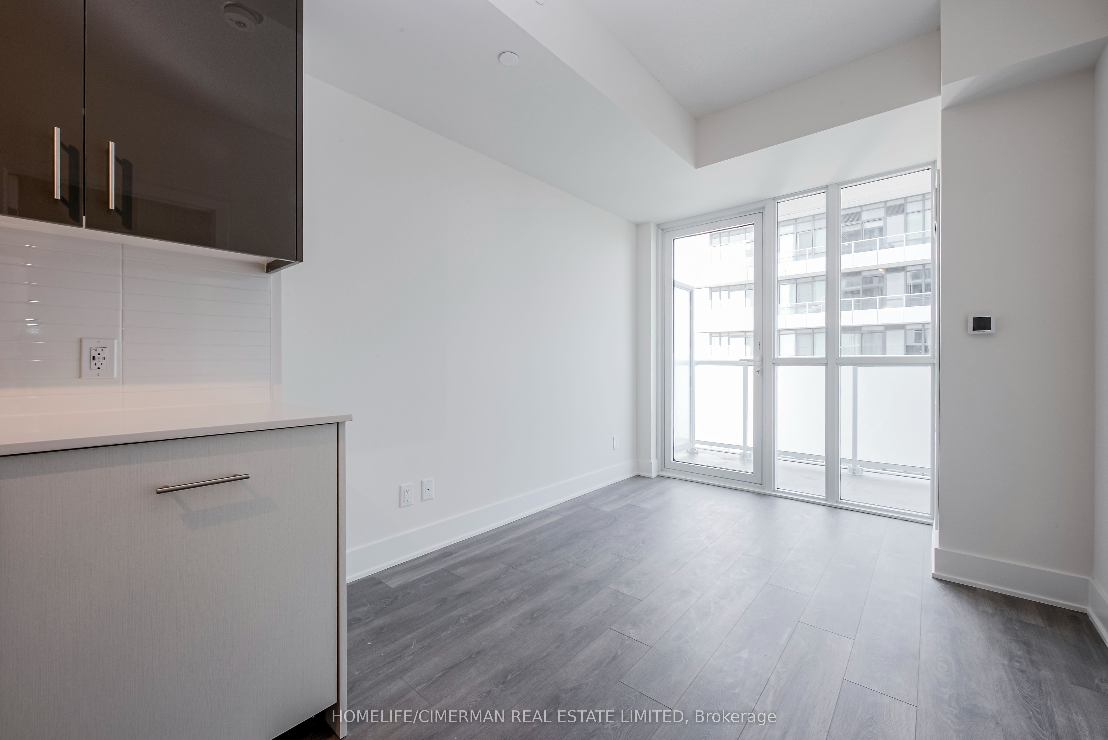 188 Fairview Mall Drive 1816, Toronto, ON M2J 0H7 photo 4