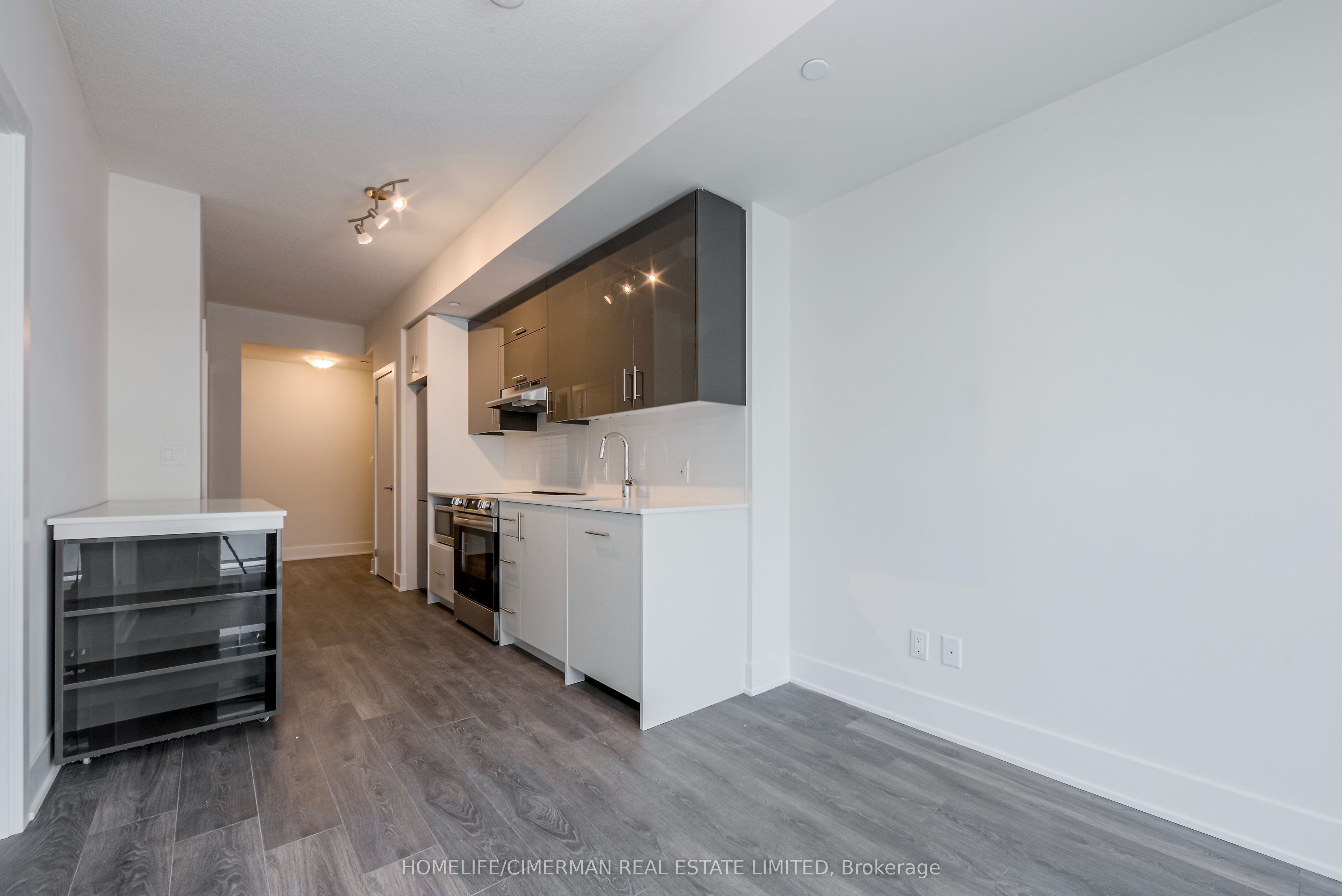 188 Fairview Mall Drive 1816, Toronto, ON M2J 0H7 photo 5