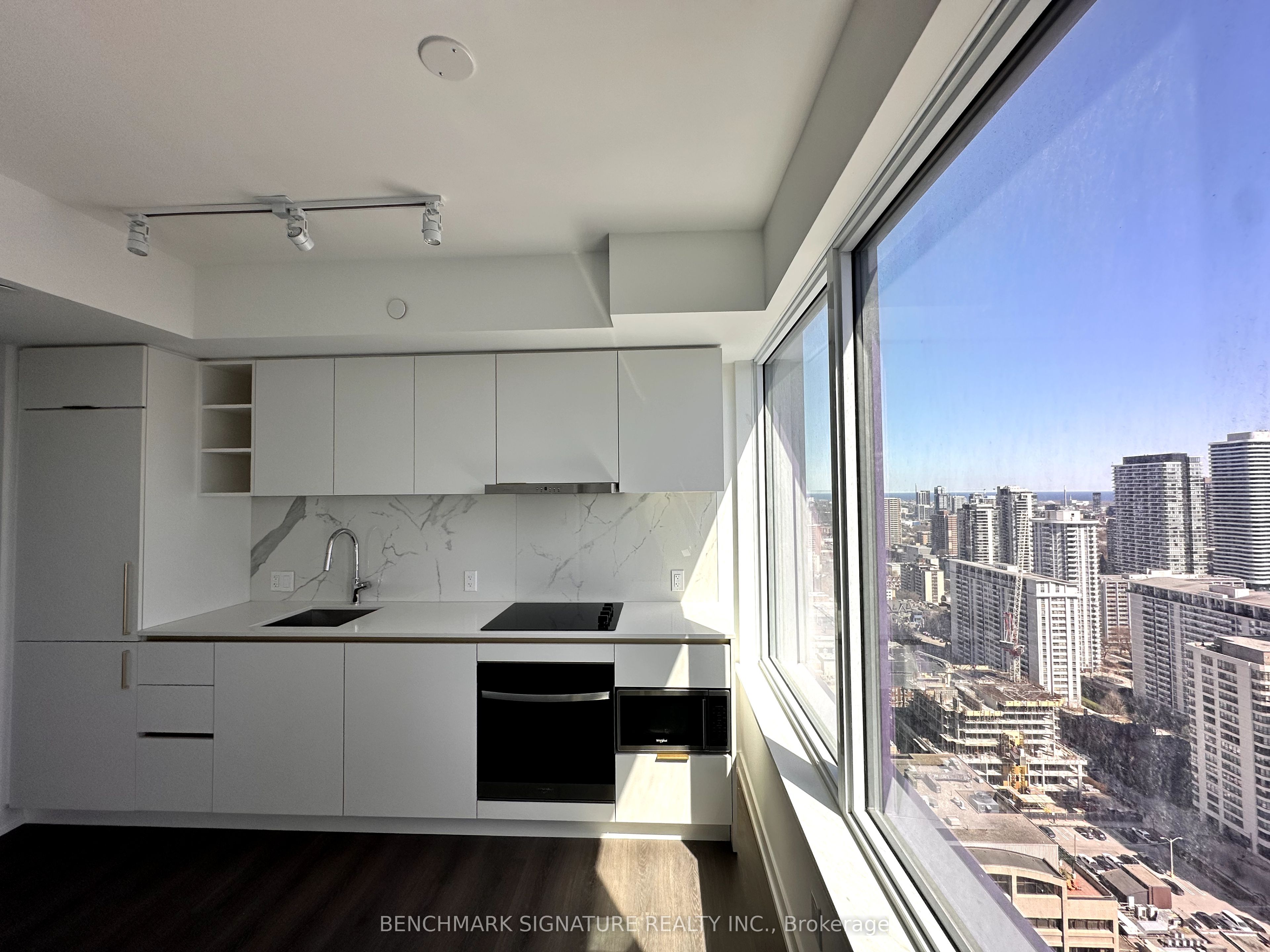 8 Wellesley Street W 3515, Toronto, ON M4Y 0J5 photo 5