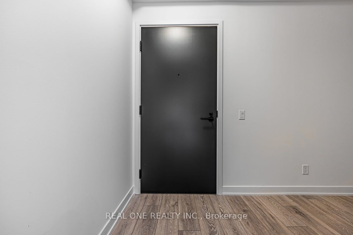108 Peter Street 3705, Toronto, ON M5V 0W2 photo 4
