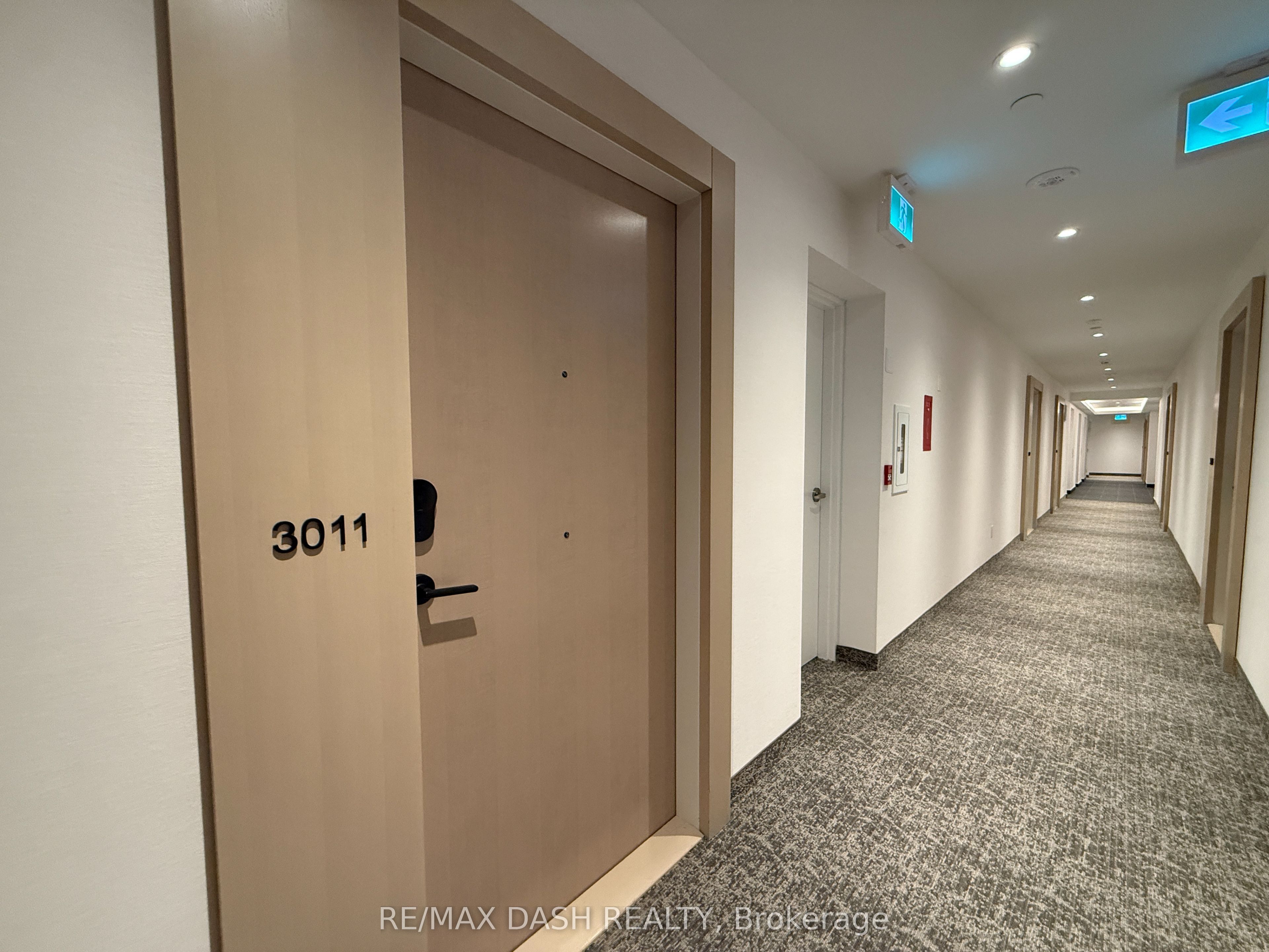280 Dundas Street W 3011, Toronto, ON M5T 0E3 photo 2