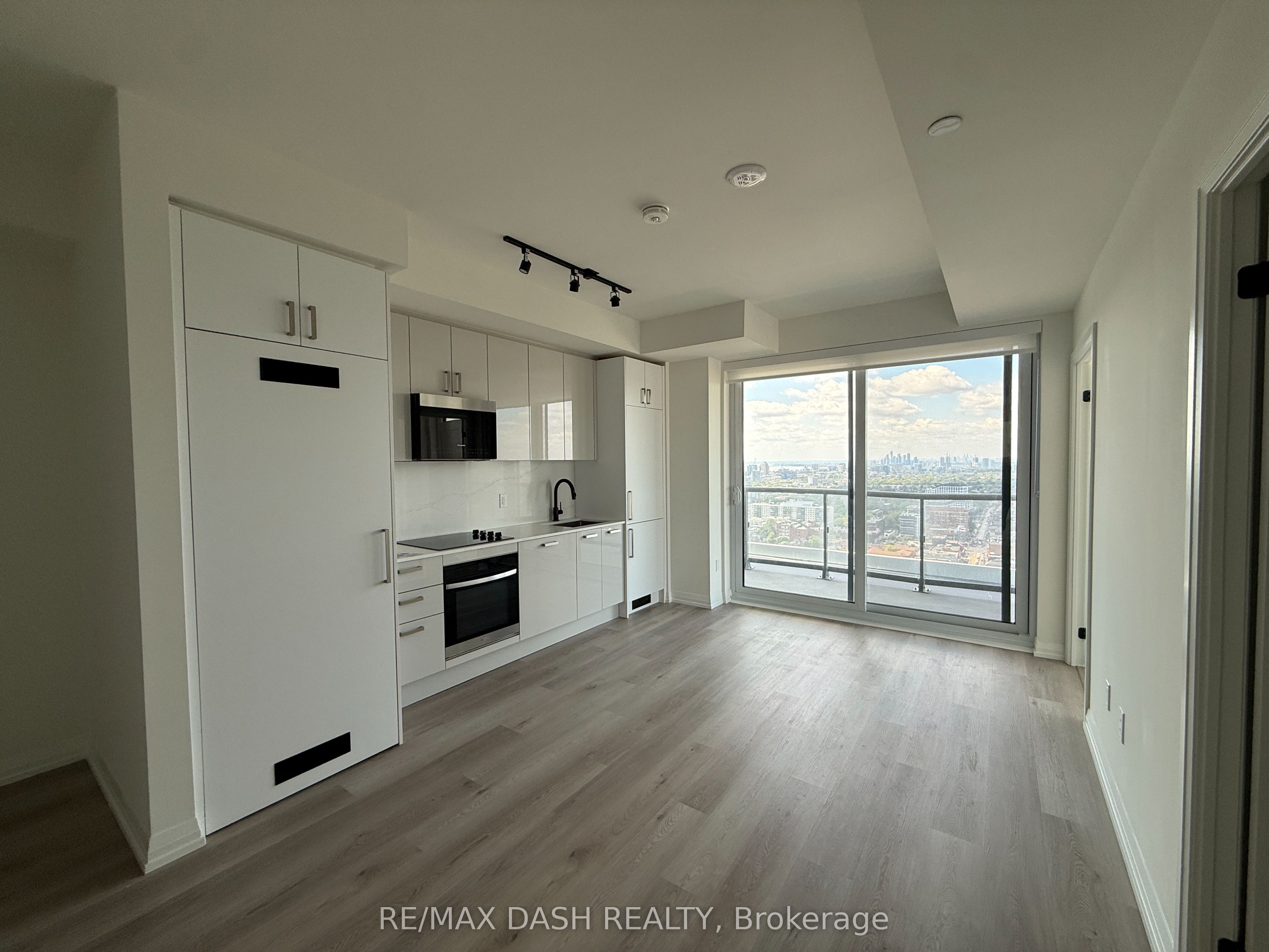 280 Dundas Street W 3111, Toronto, ON M5T 0E3 photo 5