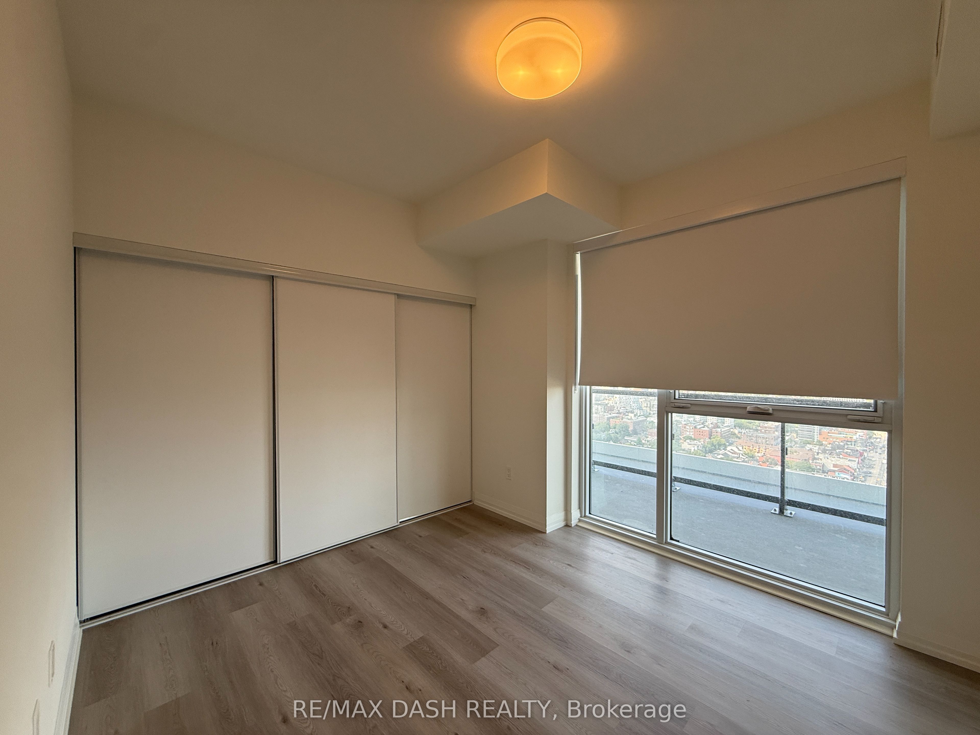 280 Dundas Street W LP10, Toronto, ON M5T 0E3 photo 4