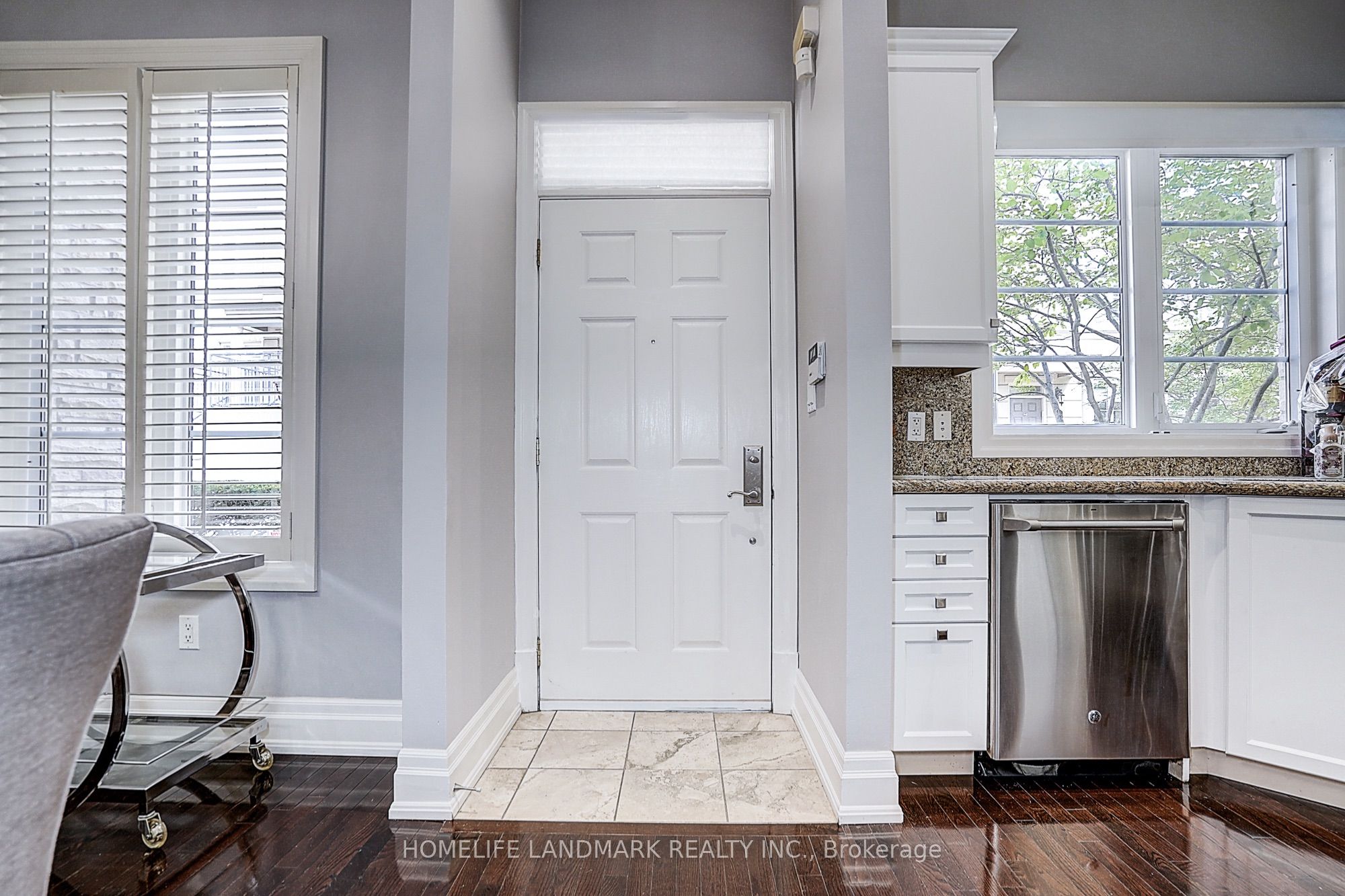 51 York Mills Road 309, Toronto, ON M2P 1B6 photo 5