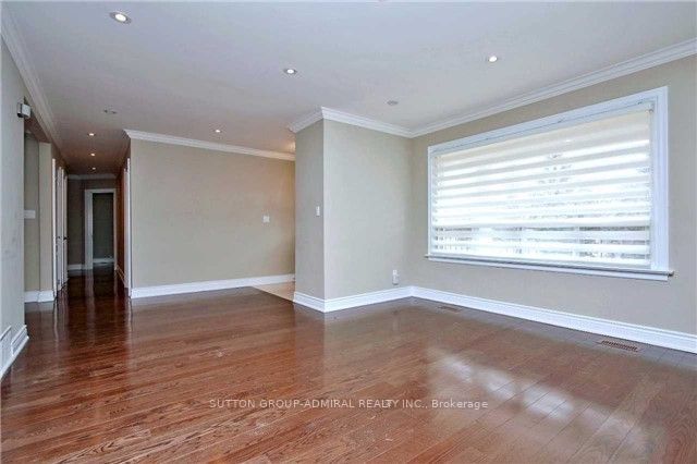 320 Horsham Avenue, Toronto, ON M2R 1G8 photo 2