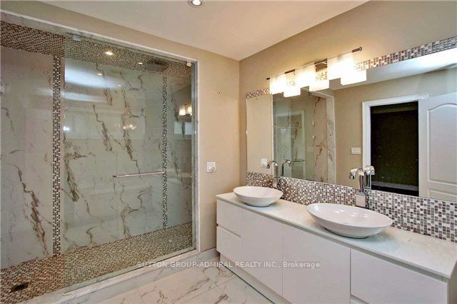 320 Horsham Avenue, Toronto, ON M2R 1G8 photo 4
