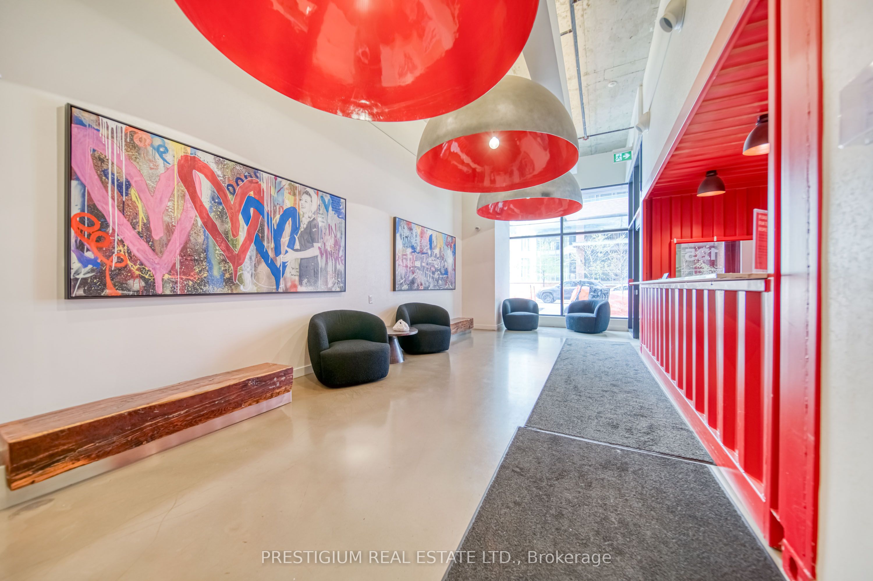 135 East Liberty Street 808, Toronto, ON M6K 0G7 photo 2