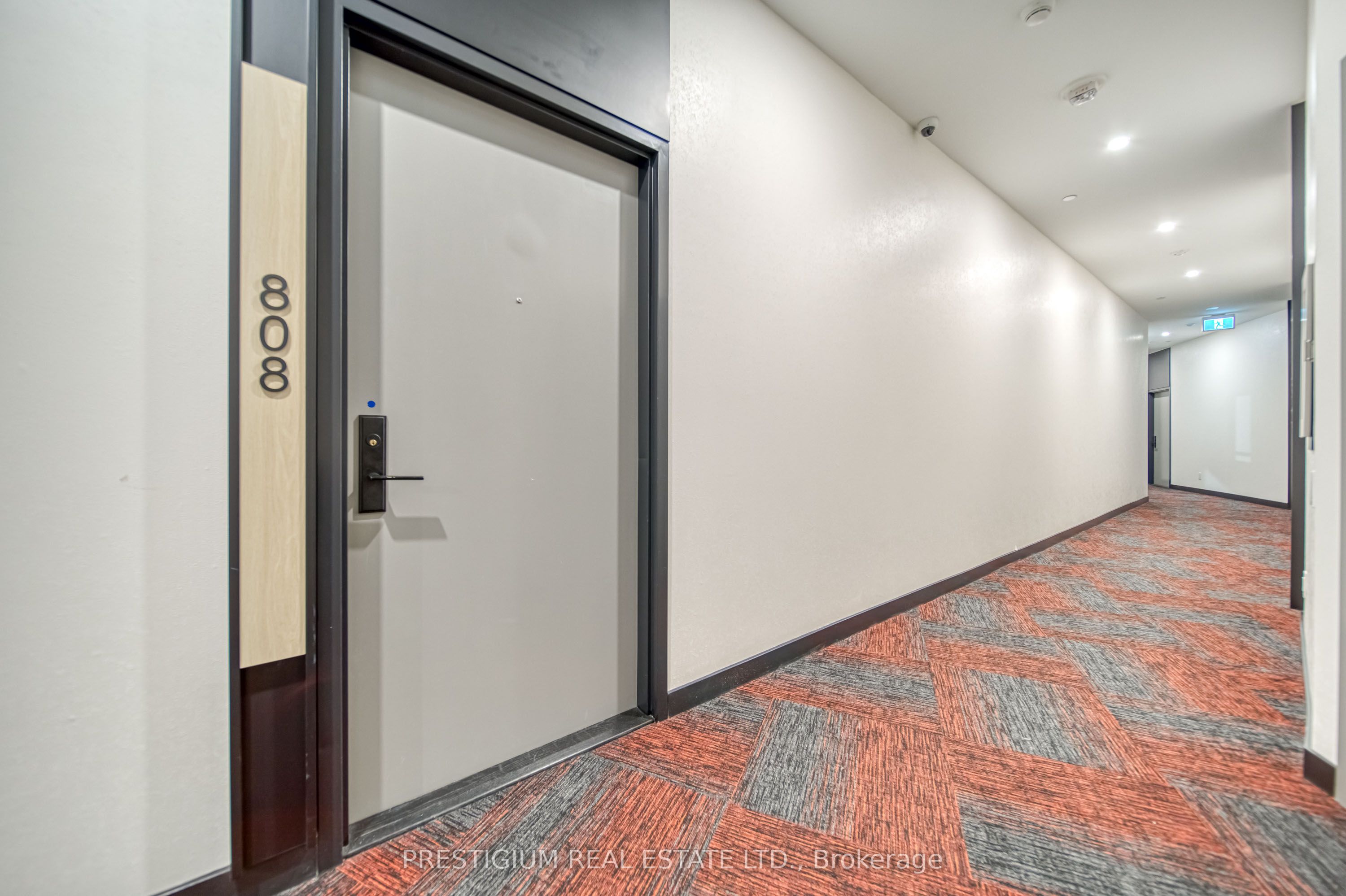 135 East Liberty Street 808, Toronto, ON M6K 0G7 photo 3