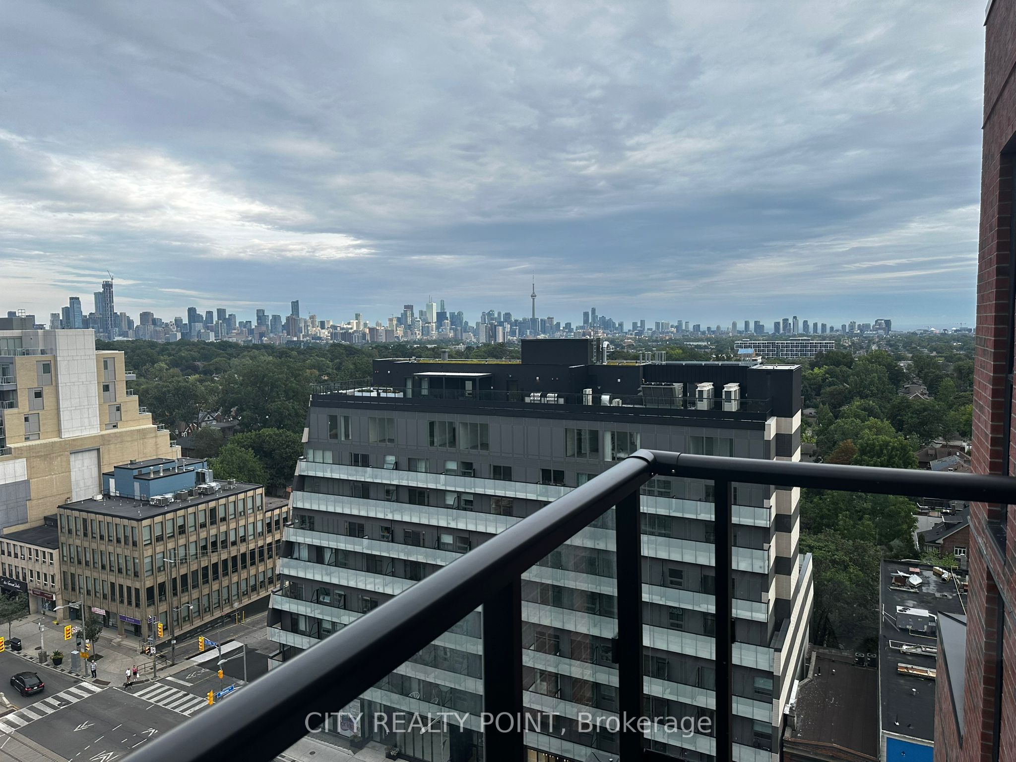 185 Alberta Avenue 1206, Toronto, ON M6C 0A5