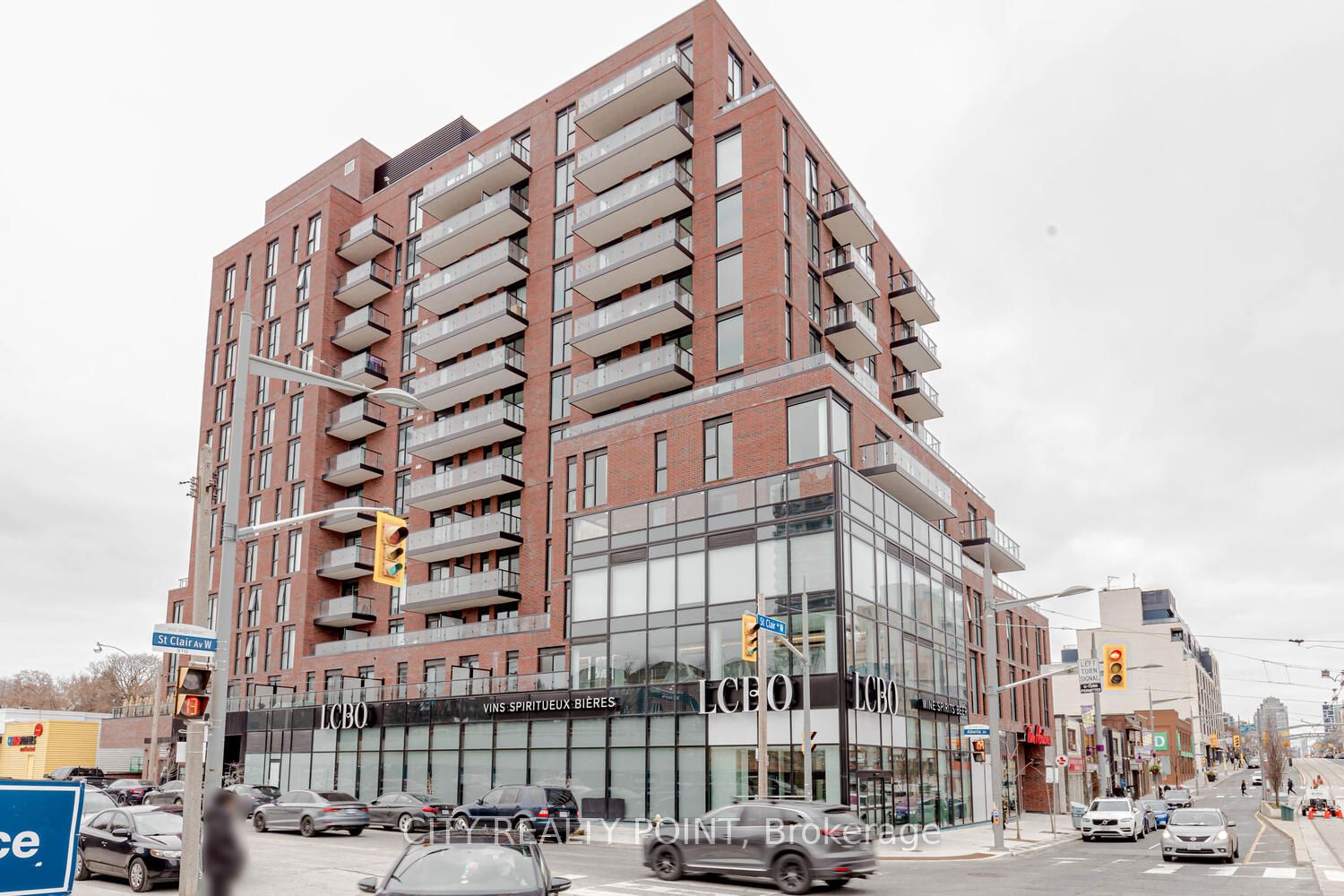 185 Alberta Avenue 1206, Toronto, ON M6C 0A5 photo 3