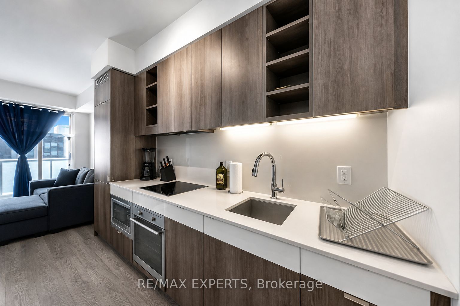 101 Erskine Avenue 2103, Toronto, ON M4P 0C5 photo 3